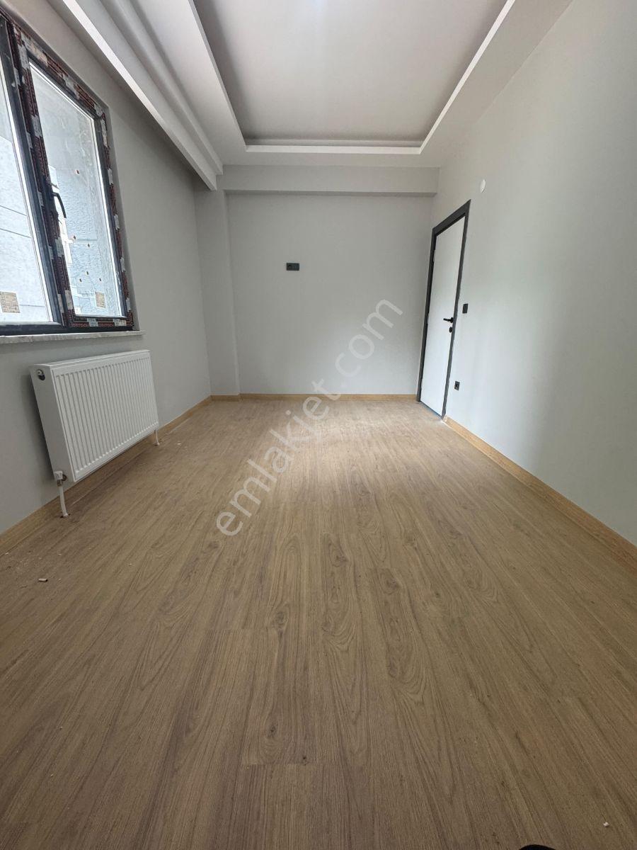 Enkadan Kızılpınar Merkezi Konumda 2+0 Daire Servis Market - Görsel 8