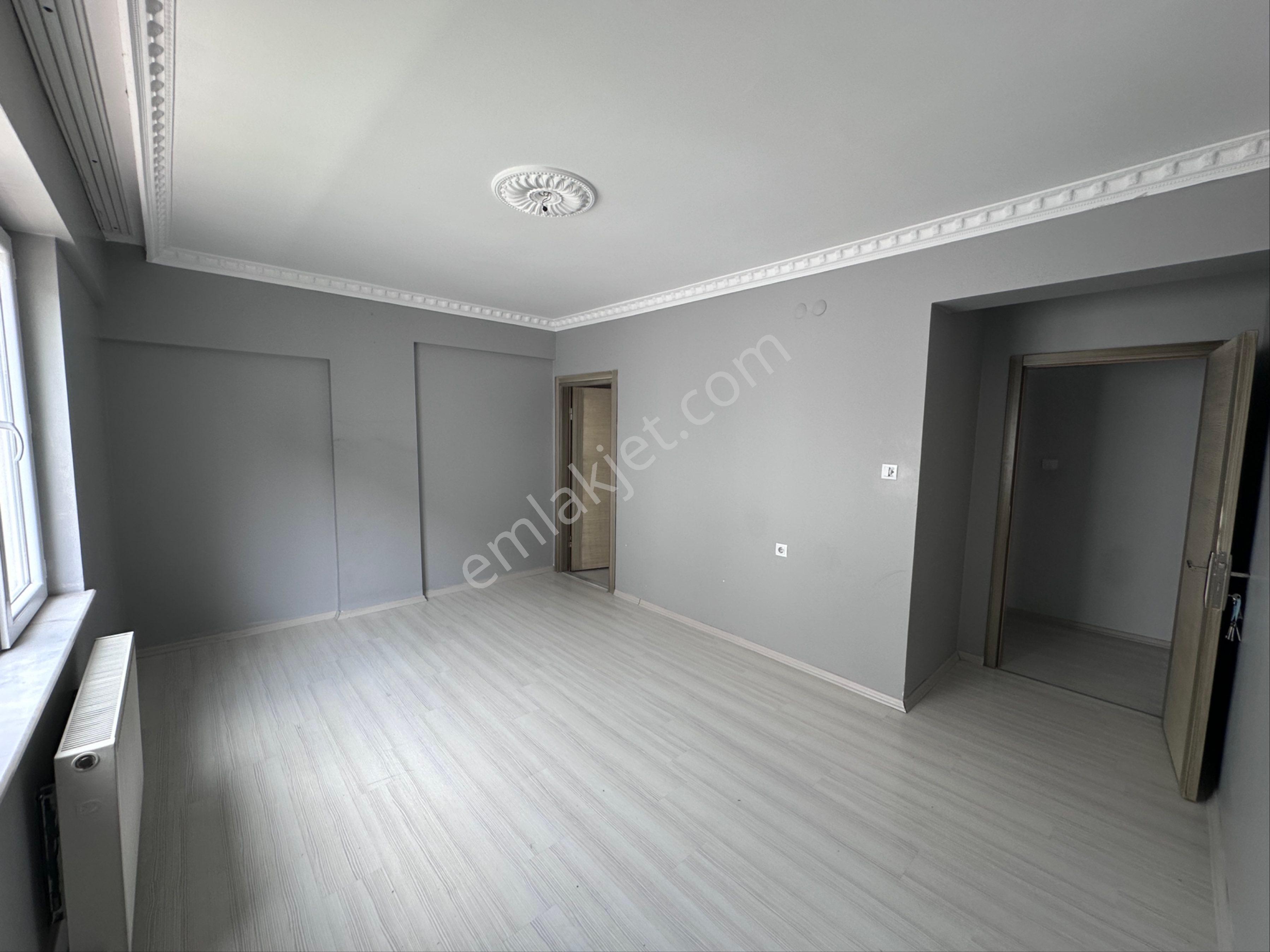 Karapürçek'te Stadyum Yanı Asansörlü Geniş 3+1 Daire - Görsel 6