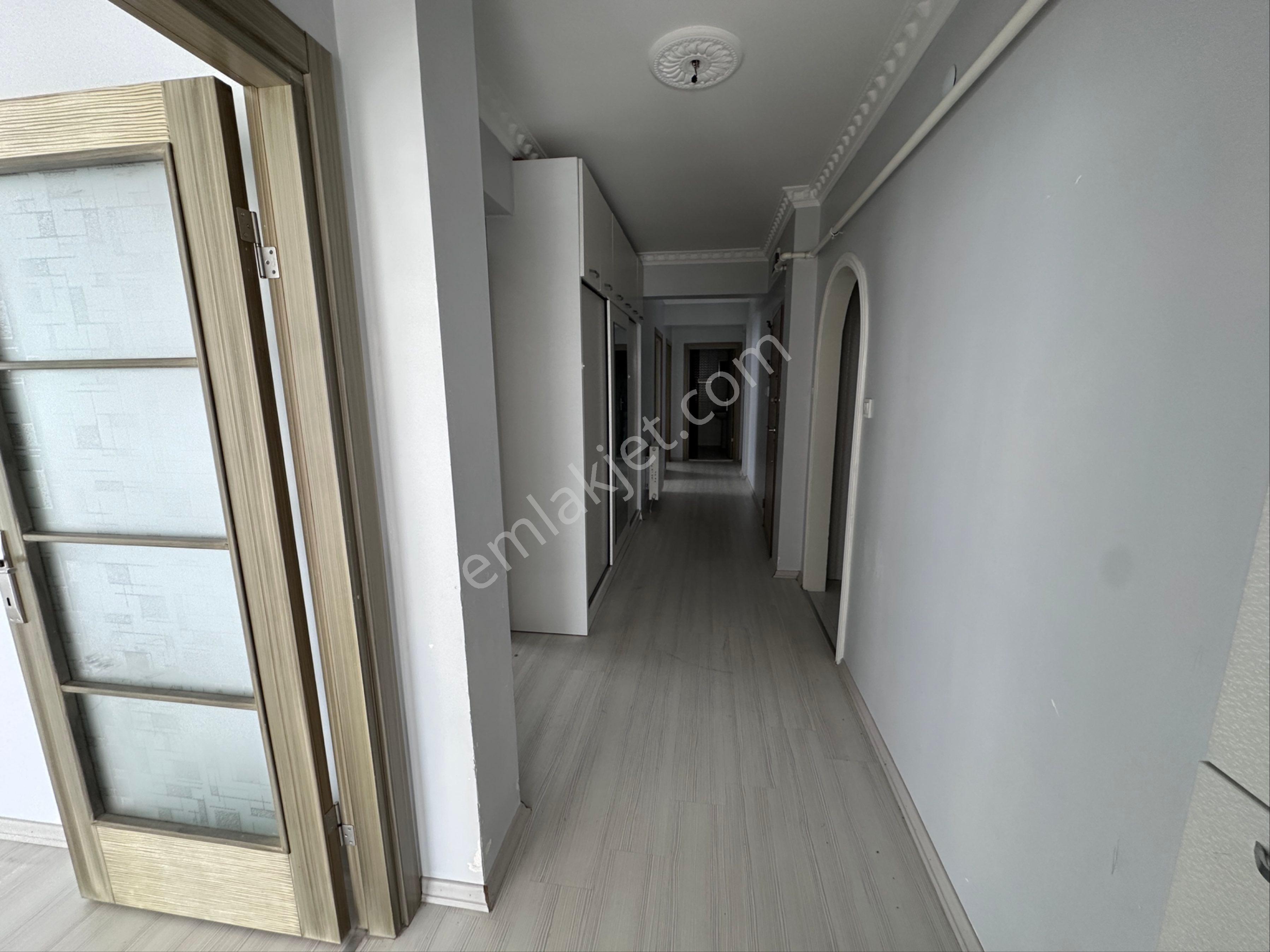 Karapürçek'te Stadyum Yanı Asansörlü Geniş 3+1 Daire - Görsel 10
