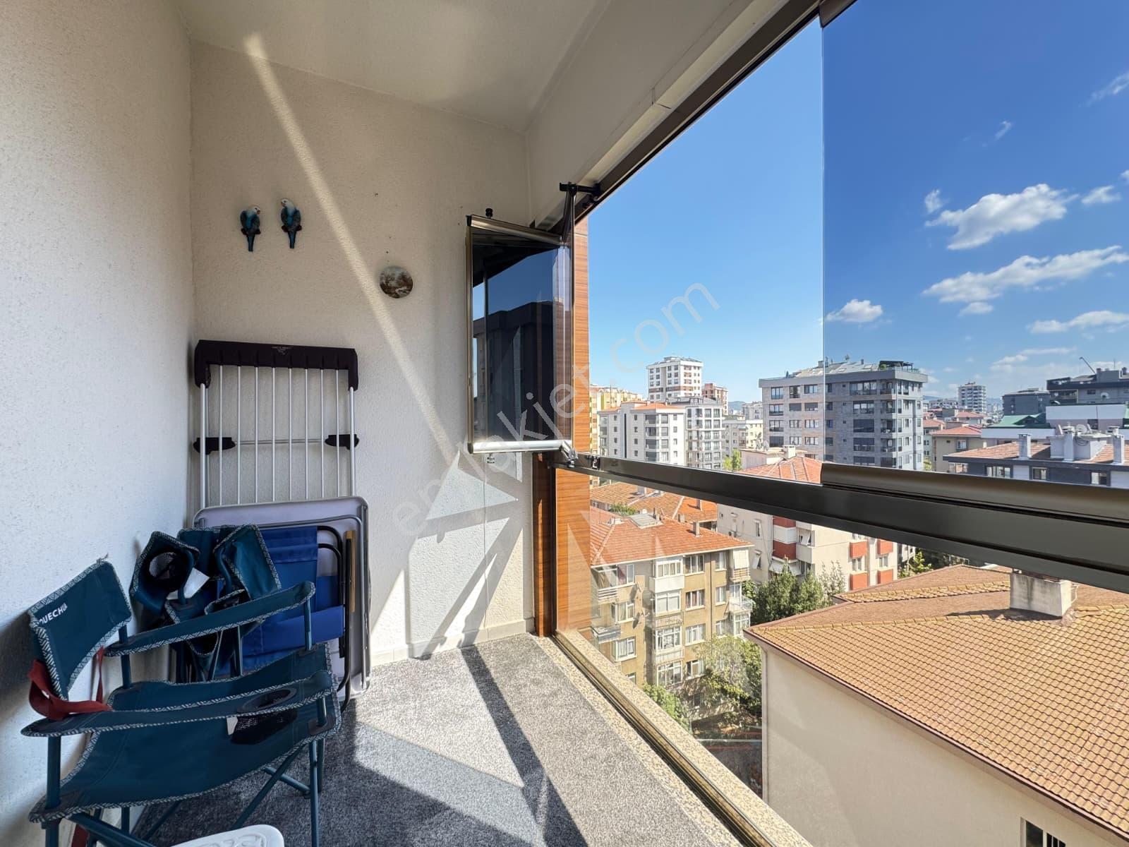 Suadiye'de Bağdat Cd. 5 Dk İki Banyo Balkonlu 110 M² 2+1 - Görsel 7