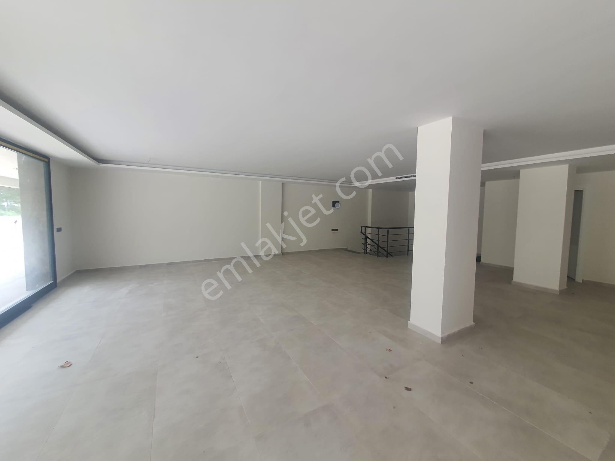 Kuşadası 250m2 Kiralık Dükkan,ana Cadde Üzeri Otoparklı - Görsel 15