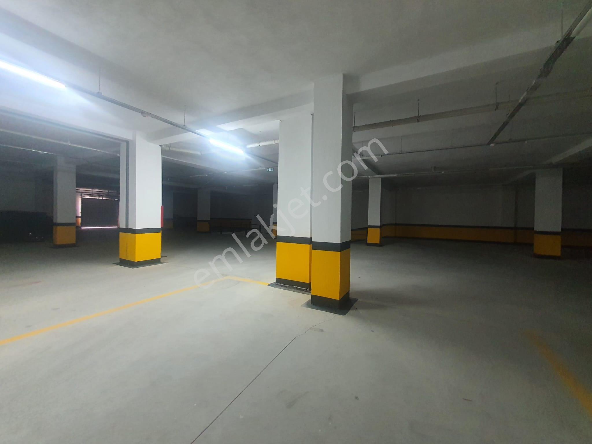 Kuşadası 250m2 Kiralık Dükkan,ana Cadde Üzeri Otoparklı - Görsel 23