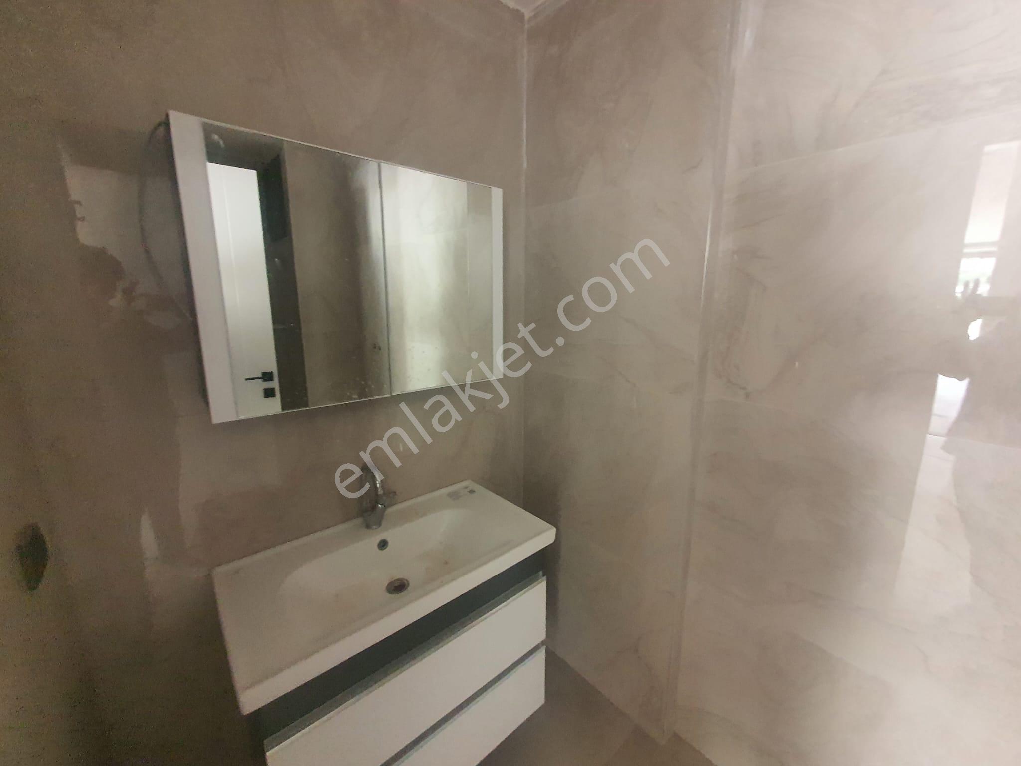 Kuşadası 250m2 Kiralık Dükkan,ana Cadde Üzeri Otoparklı - Görsel 21
