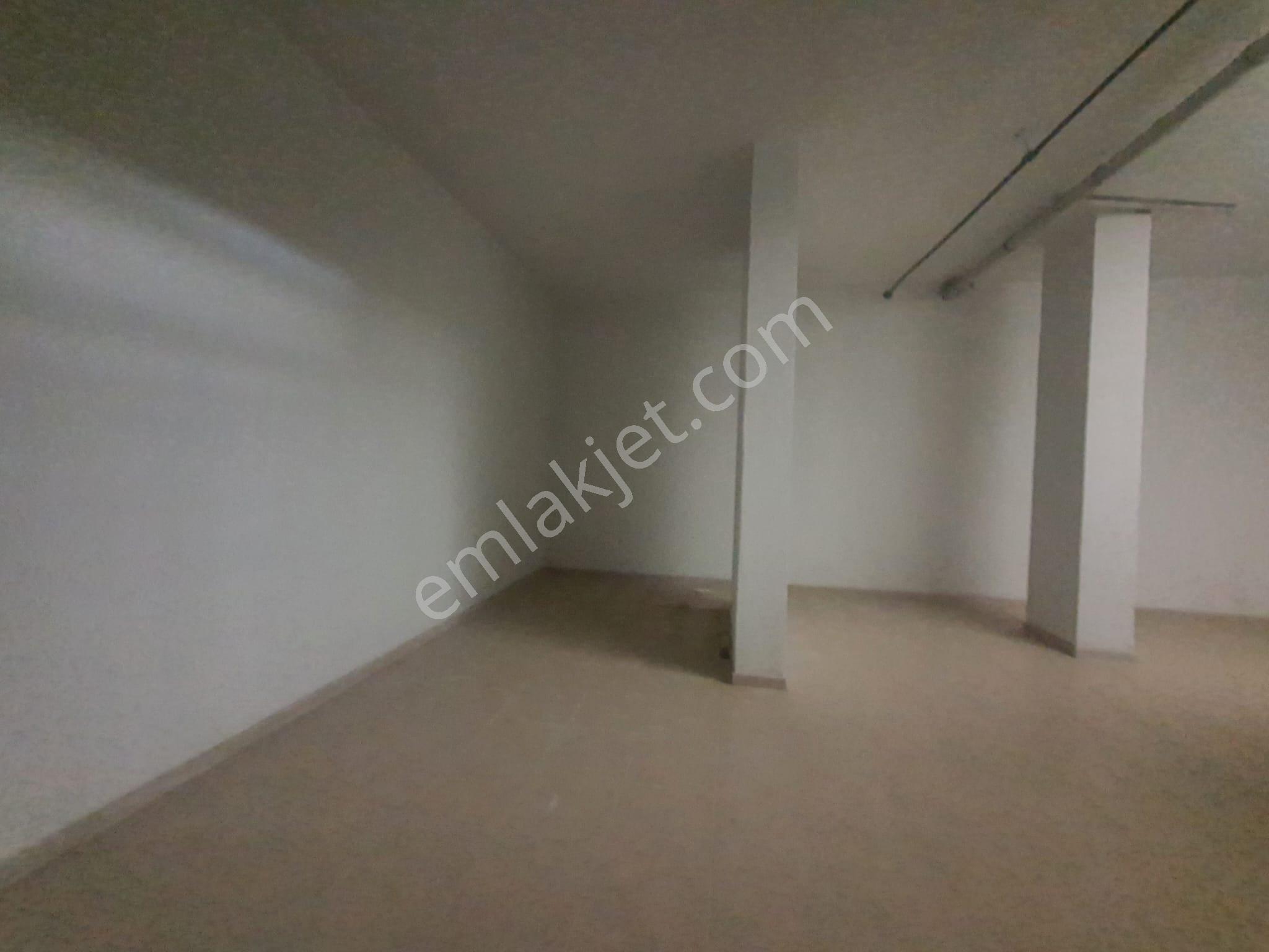 Kuşadası 250m2 Kiralık Dükkan,ana Cadde Üzeri Otoparklı - Görsel 18