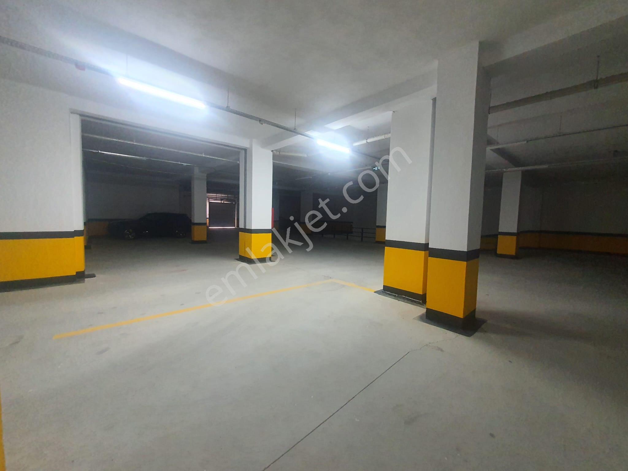 Kuşadası 250m2 Kiralık Dükkan,ana Cadde Üzeri Otoparklı - Görsel 22