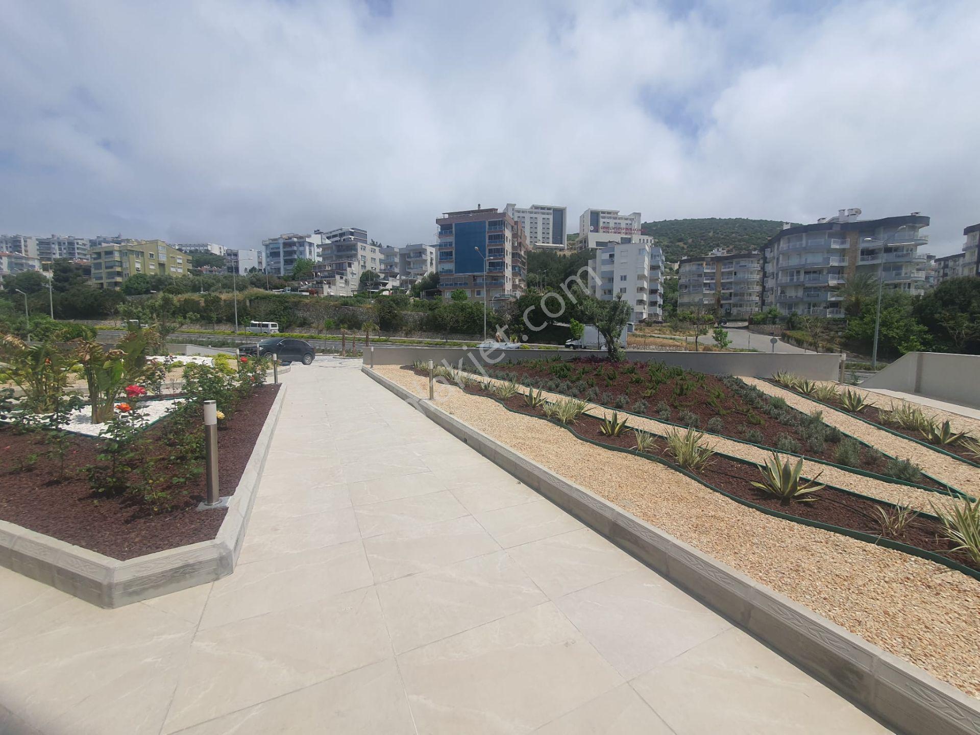 Kuşadası 250m2 Kiralık Dükkan,ana Cadde Üzeri Otoparklı - Görsel 5