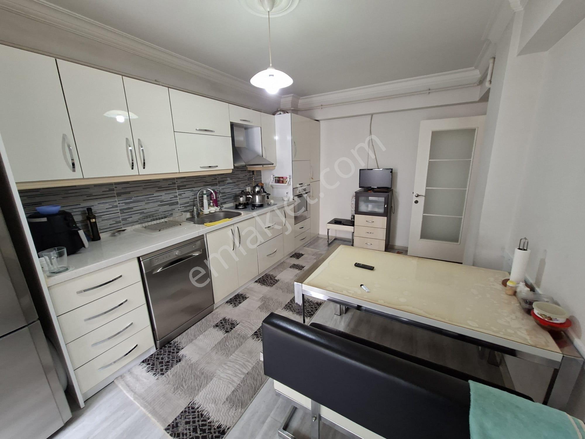 Güneş'ten Şirinyer İzban 2dk 3+1 125m 2.kat 2 Balkon Çift Cephe - Görsel 5