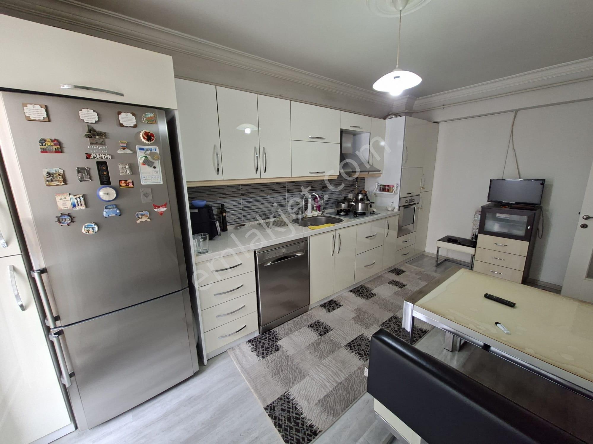 Güneş'ten Şirinyer İzban 2dk 3+1 125m 2.kat 2 Balkon Çift Cephe - Görsel 4