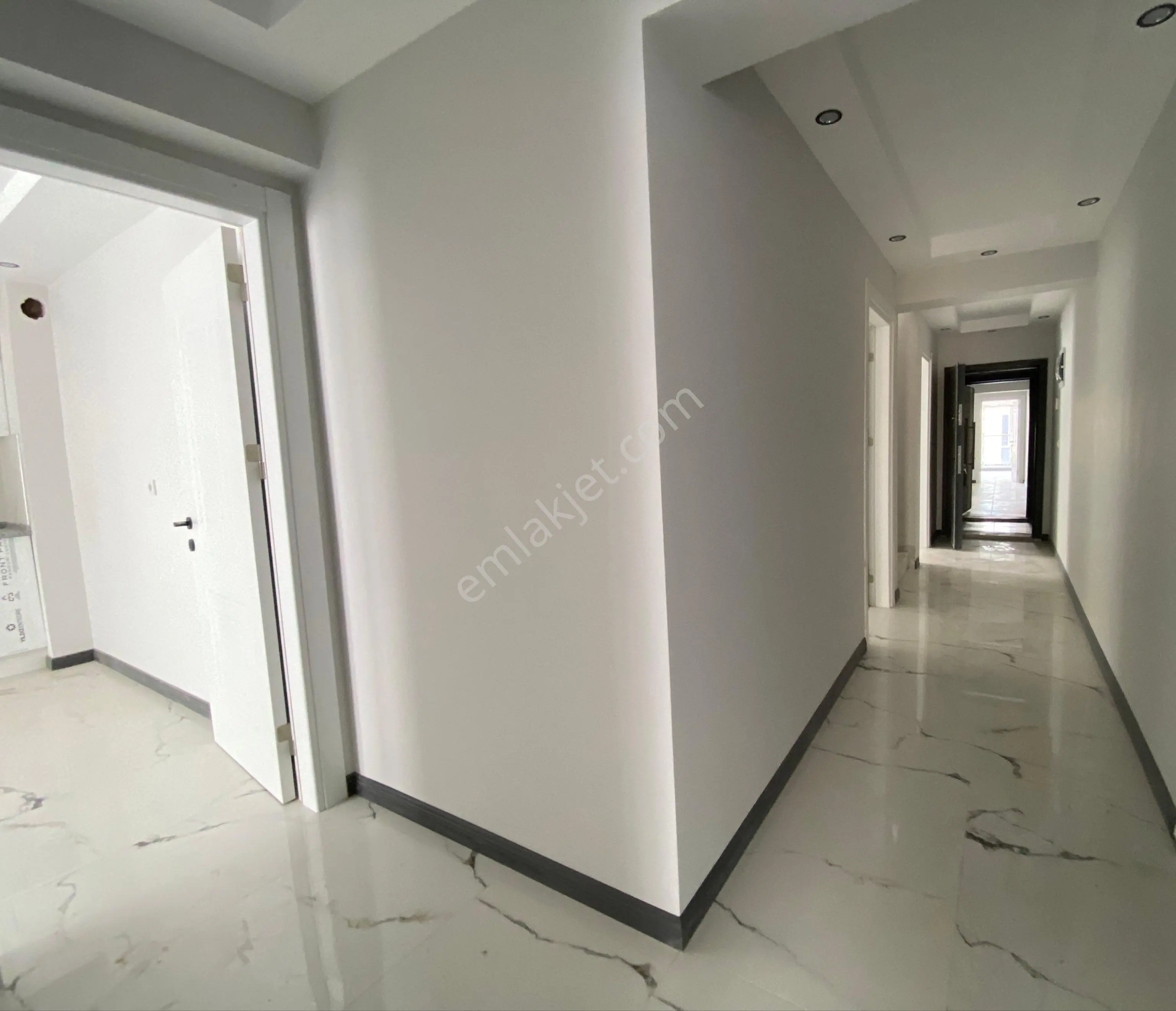 Yeni Mahallede 160 M2 3+1 Satılık Dubleks Daire - Görsel 3