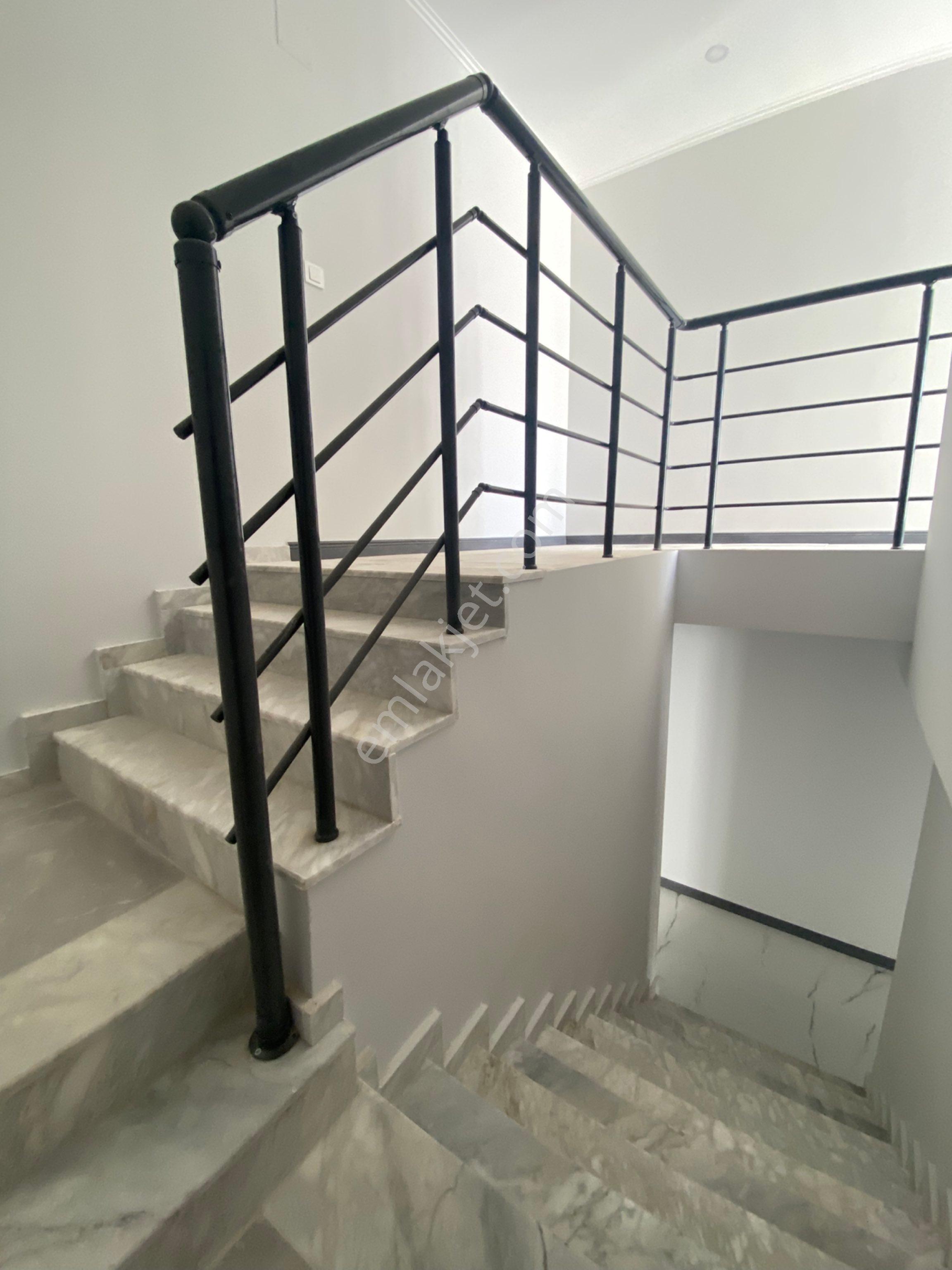 Yeni Mahallede 160 M2 3+1 Satılık Dubleks Daire - Görsel 32