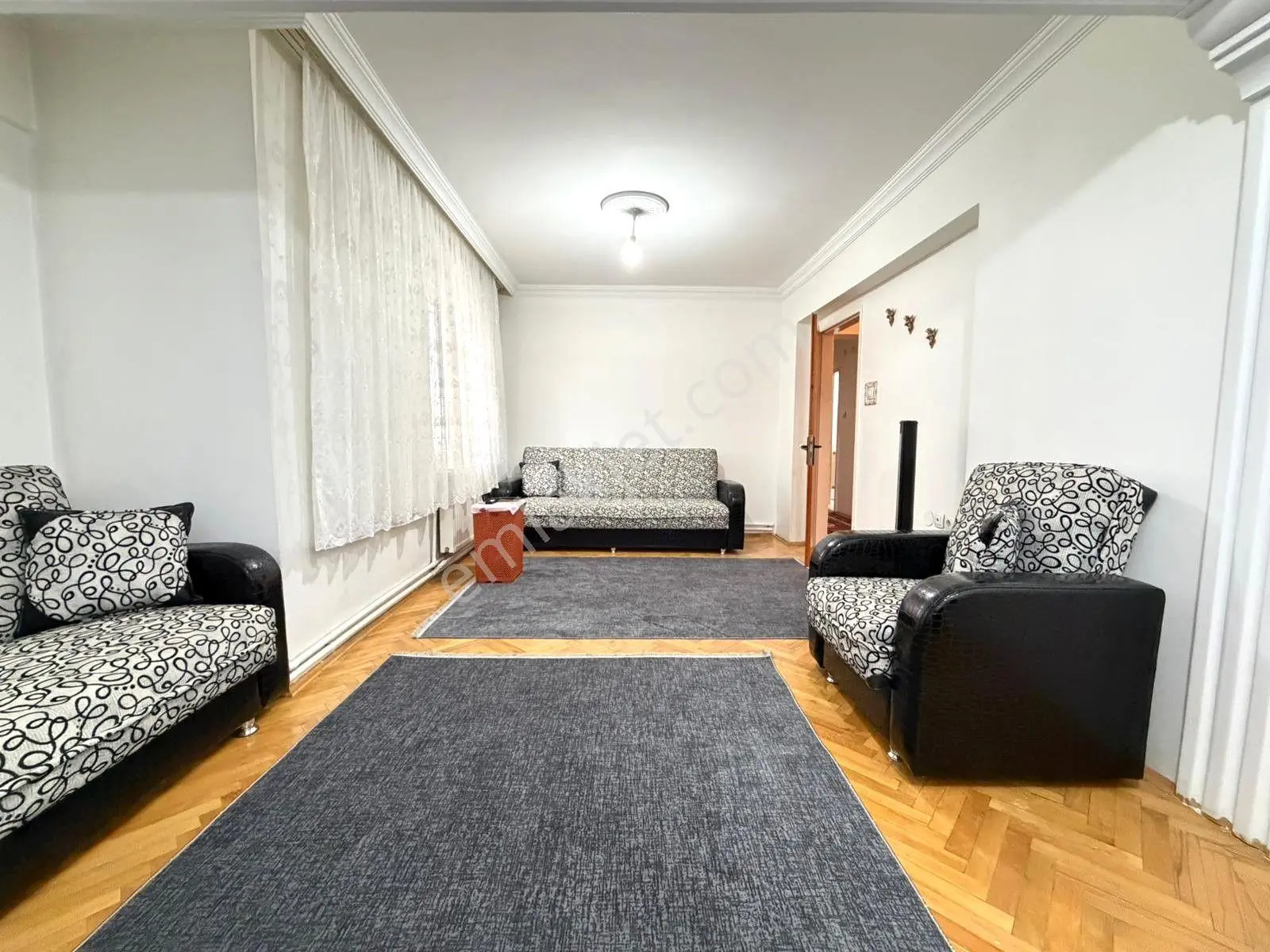 Uzman Emlak'tan İncirli Mh.de +kilerli+ebeveyn Banyolu Eşyalı Kiralık 2+1 Daire - Görsel 2