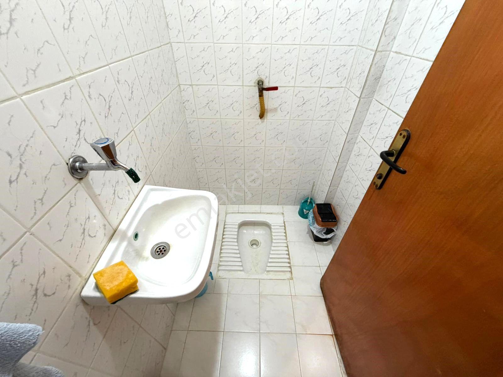 Uzman Emlak'tan İncirli Mh.de +kilerli+ebeveyn Banyolu Eşyalı Kiralık 2+1 Daire - Görsel 13