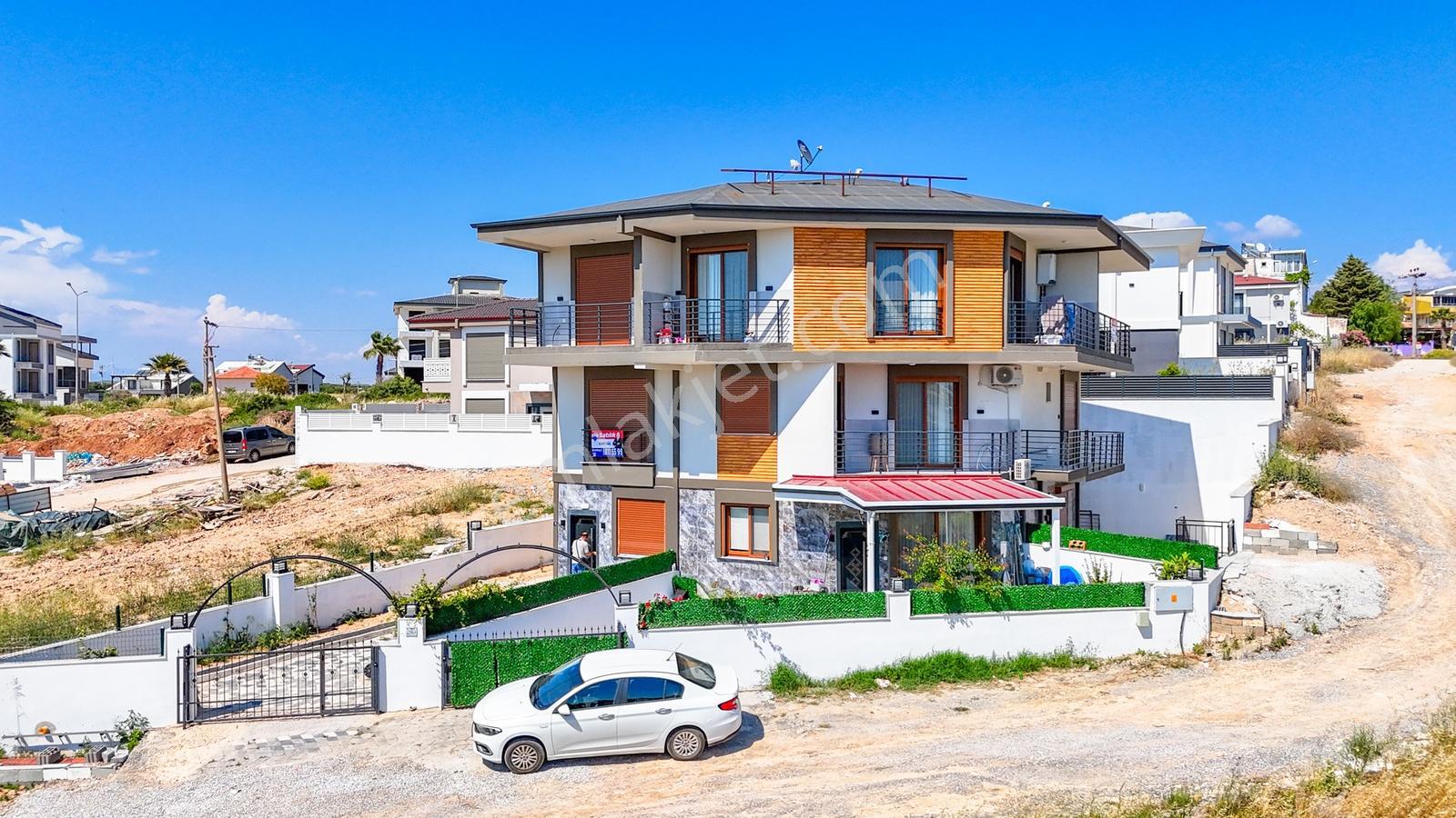 Didim Hisar Mahallesinde Muhteşem Mustakil 4+1 Sıfır Tripleks