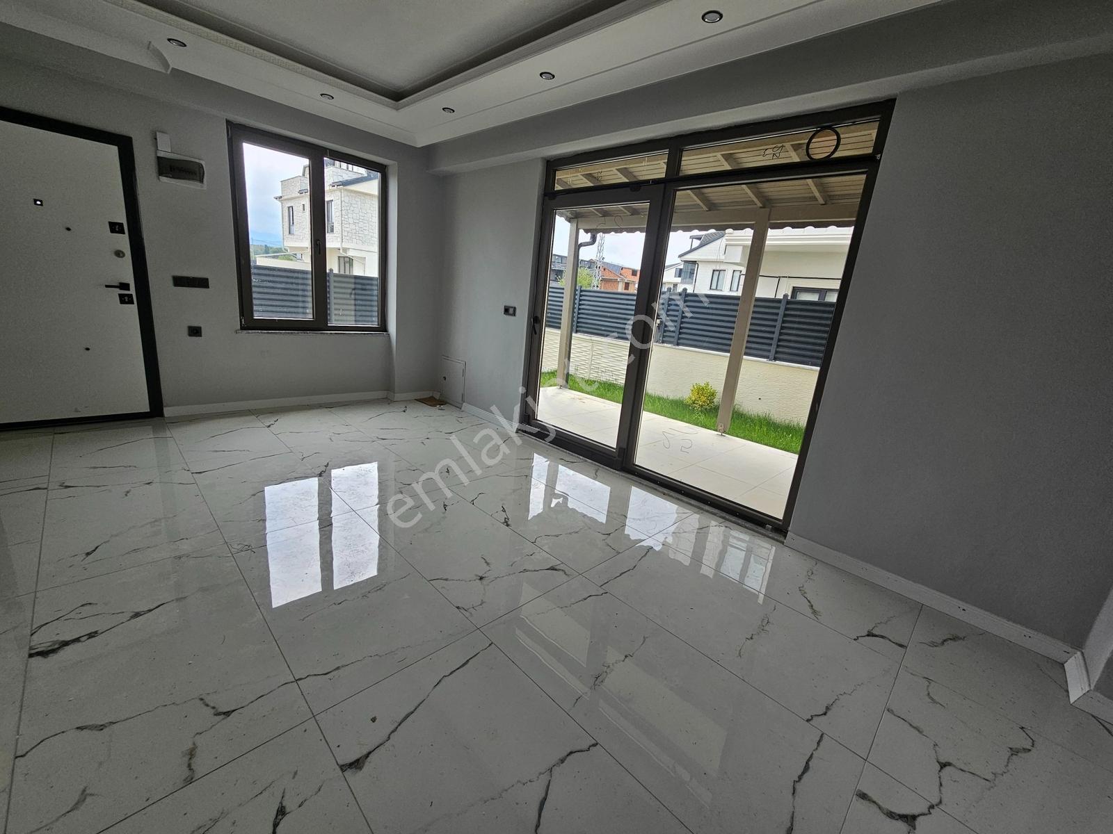 Deniz'den 3+1 Merkezi Konumda, Bahçeli Satılık Villa - Görsel 10