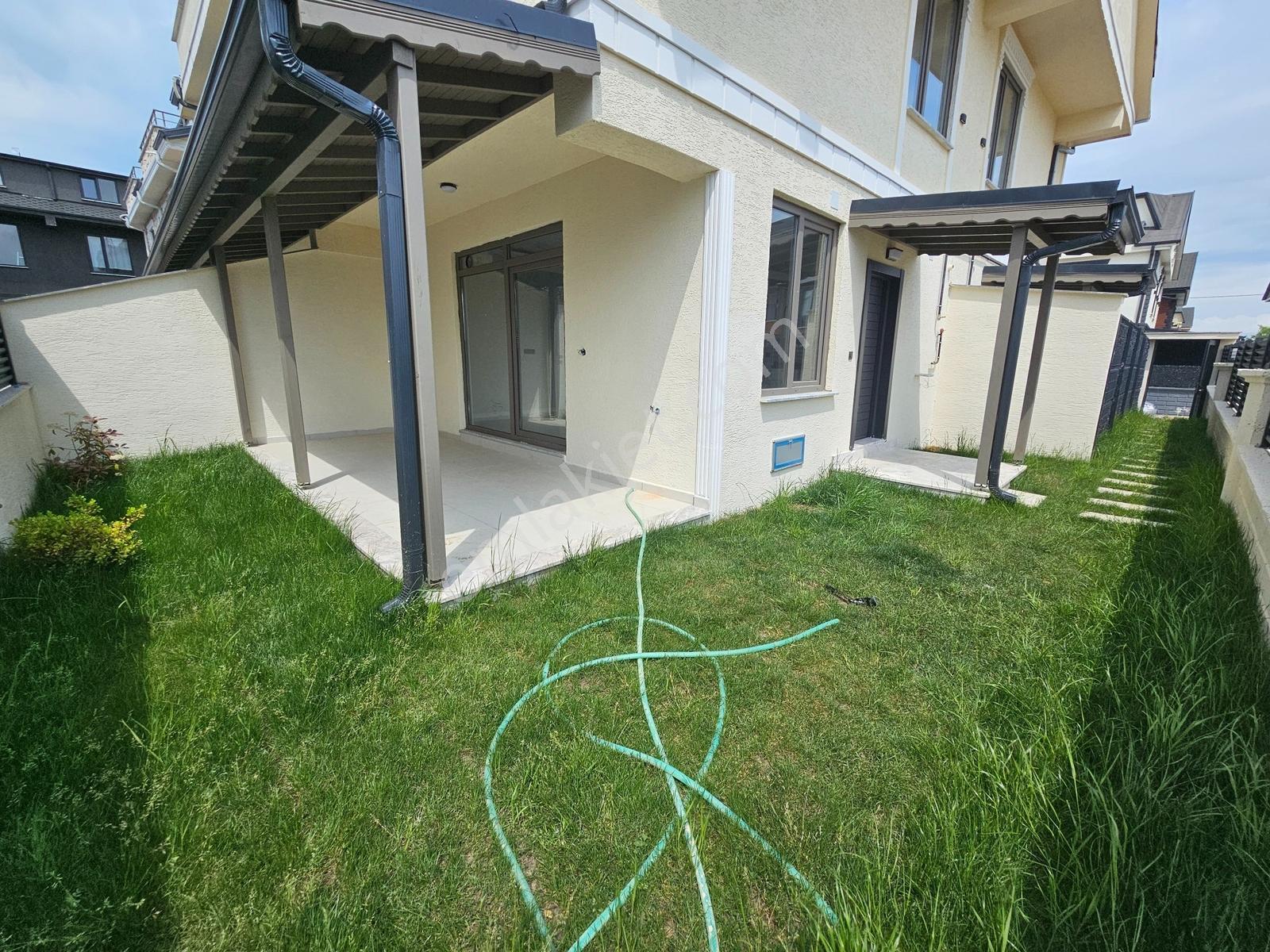 Deniz'den 3+1 Merkezi Konumda, Bahçeli Satılık Villa - Görsel 14