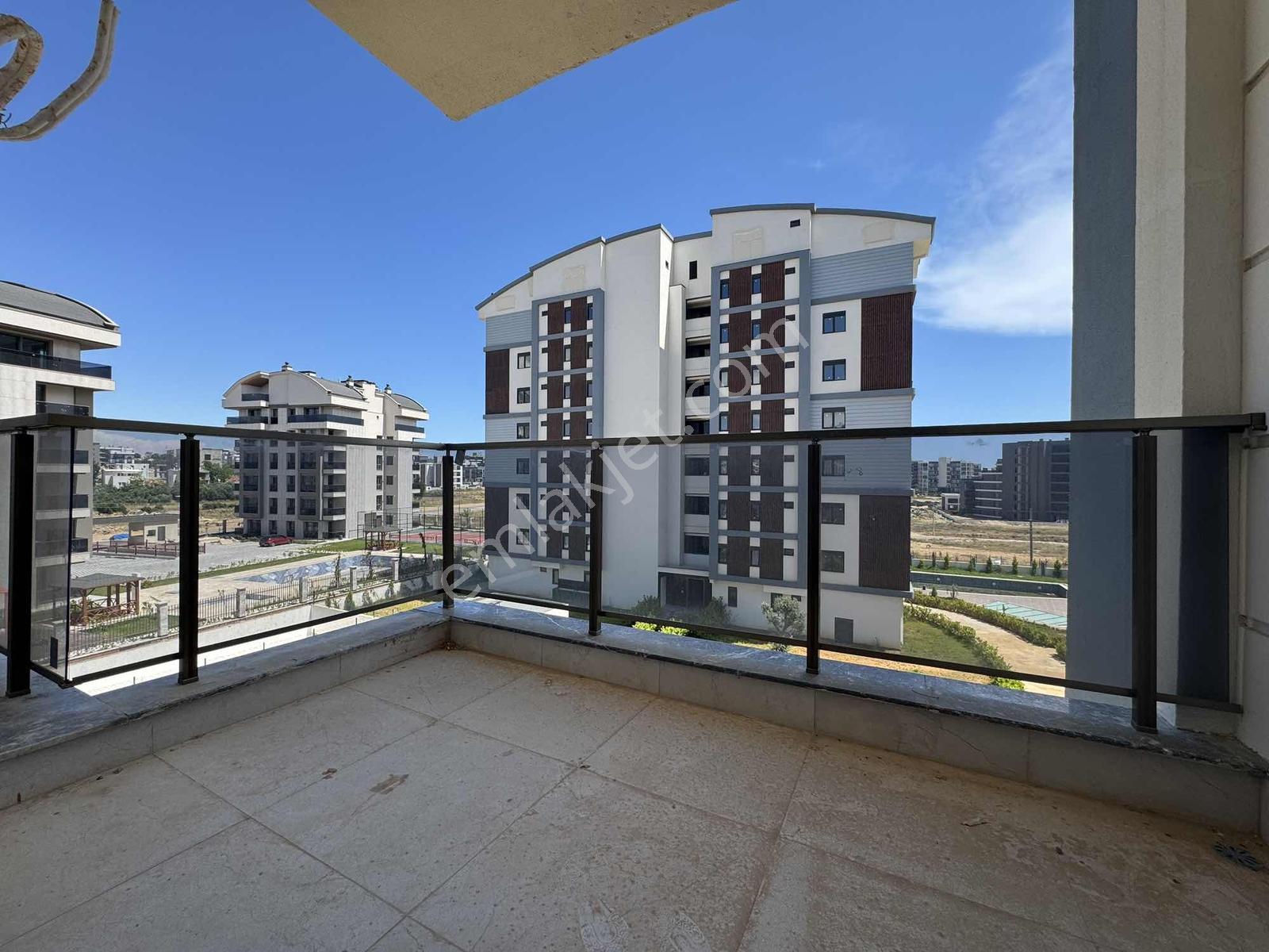 Uğur Kurtulmuş'tan Kiralık 2+1 - Görsel 18