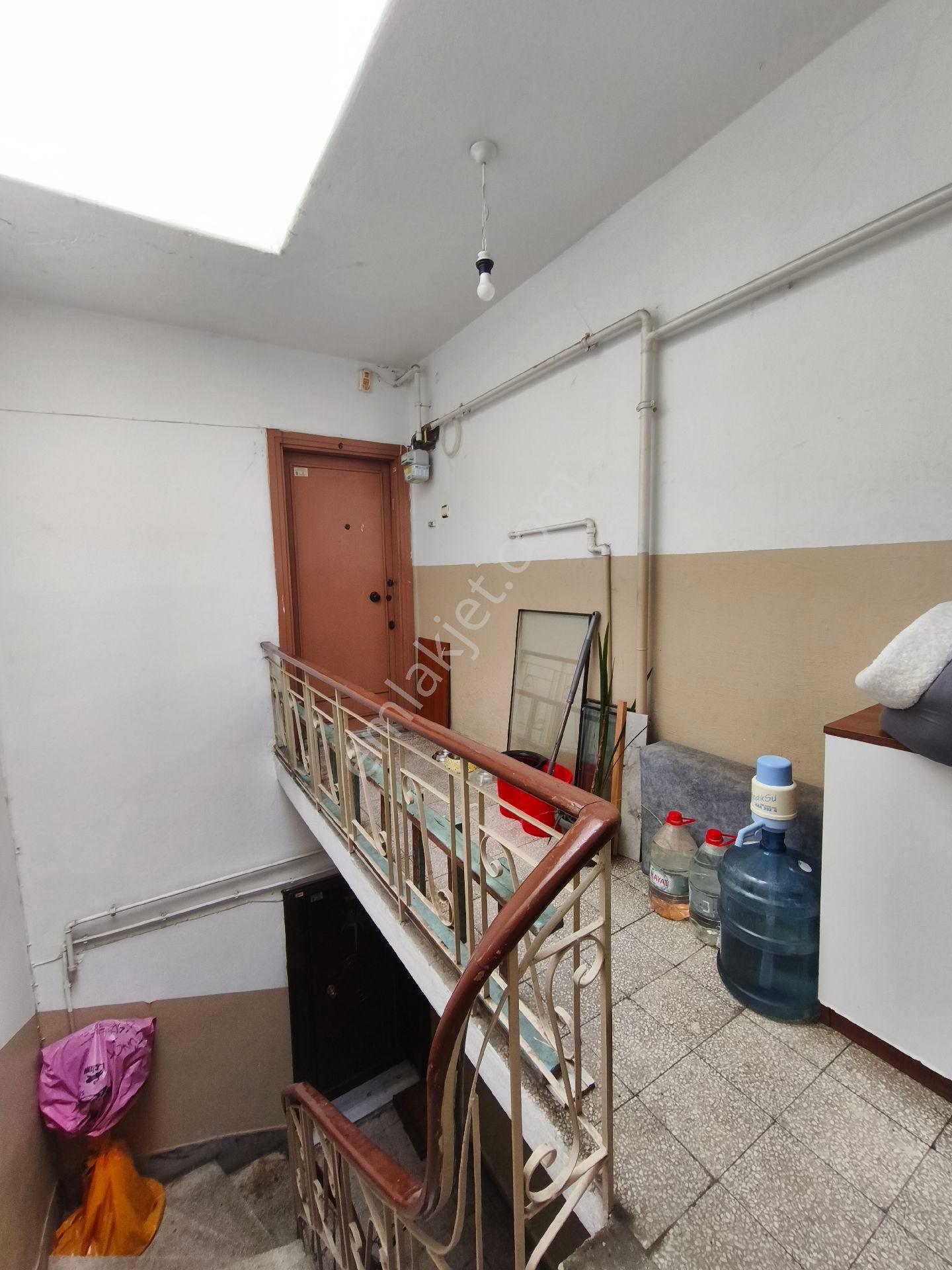 Eyüp Nişanci Mh. 1+1 / 60m2 / 4.kat / Kat Mulkiyetli / Masrafli / Balkonlu / Metrobüse 3dk - Görsel 27