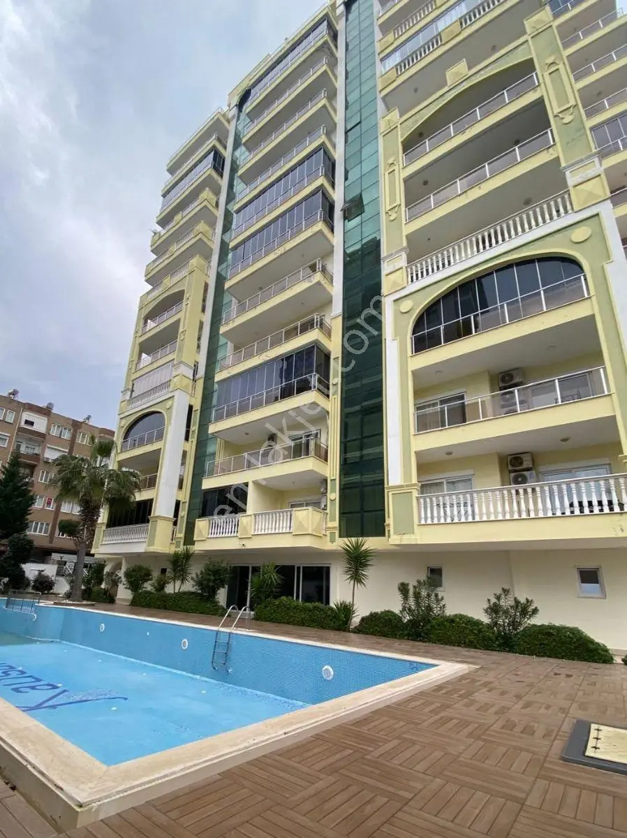 Alanya Mahmutlar Mahallesinde Kiralık 2+1 Daire