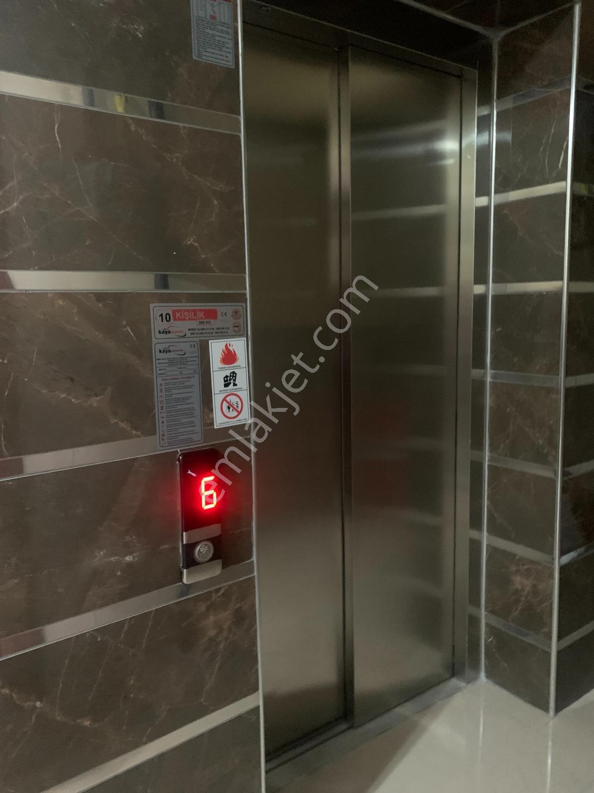 Tüm Abonelikleri Açık 1+1 Arakat Full Eşyalı Mobilyalı Kiralık - Görsel 7