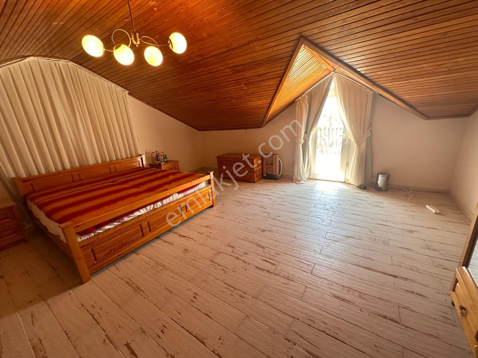 Stop’tan Foça Site İçi Havuzlu 2+1 Çatı Dubleks Daire - Görsel 13