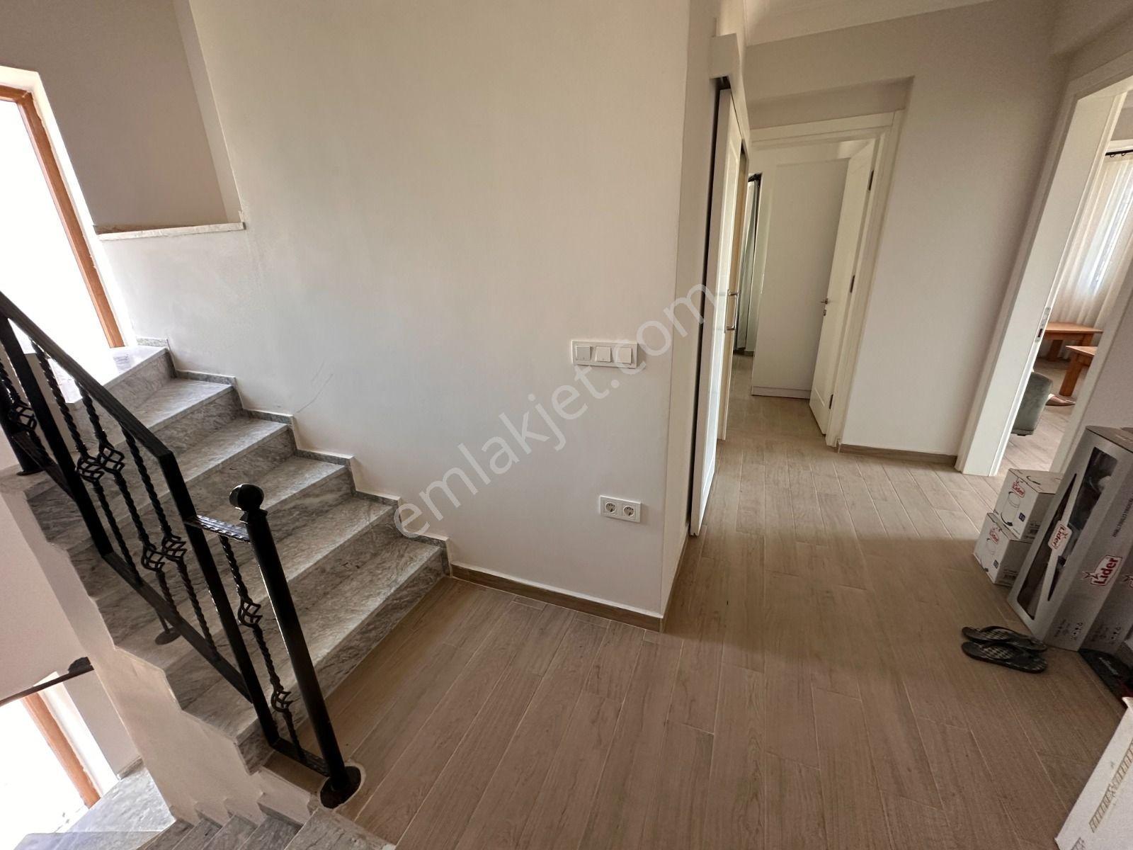 Stop’tan Foça Site İçi Havuzlu 2+1 Çatı Dubleks Daire - Görsel 18