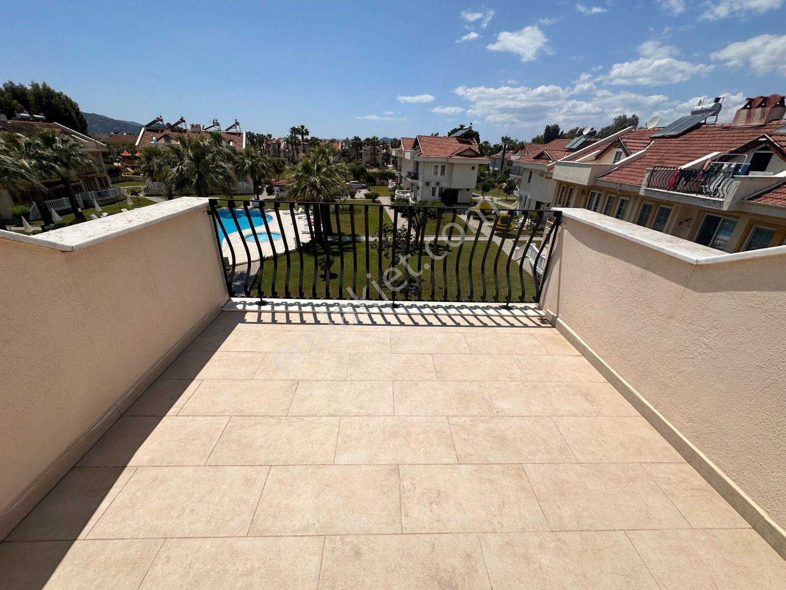 Stop’tan Foça Site İçi Havuzlu 2+1 Çatı Dubleks Daire - Görsel 17