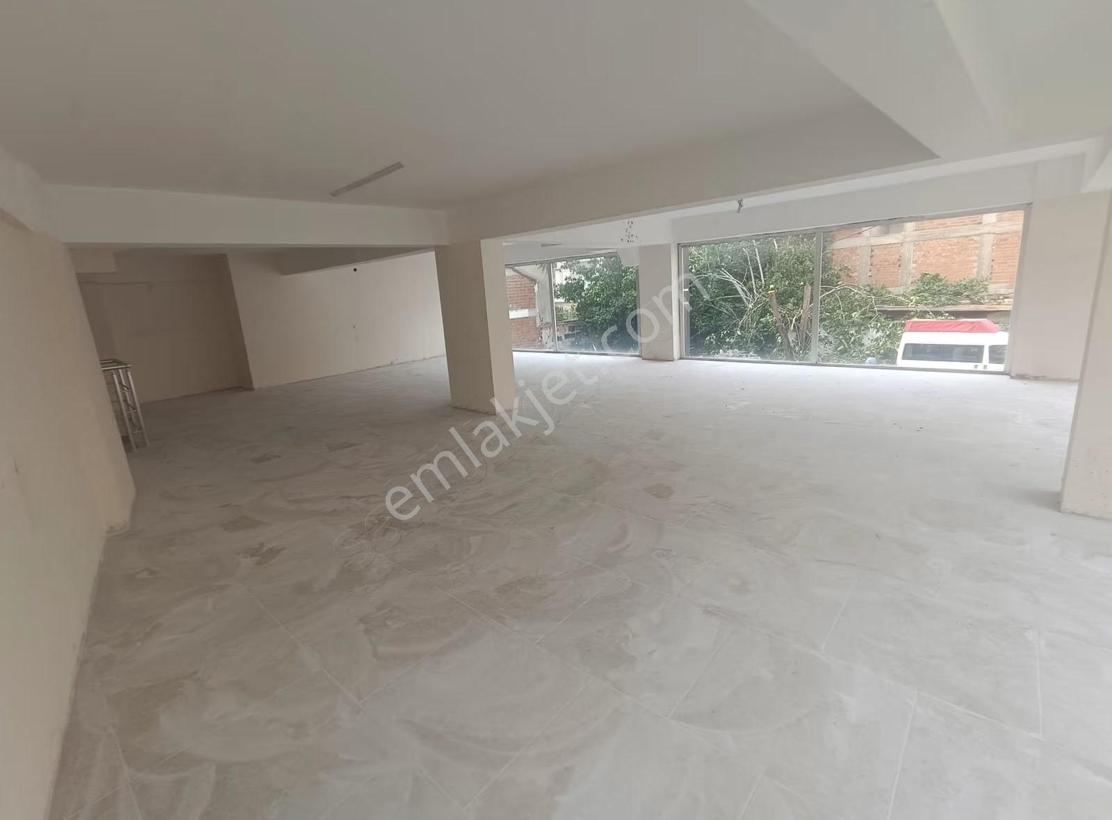 Mithatpaşa Mah.20.sk İle 3.sk Köşesi Kiralık Batarkatlı Dükkan - Görsel 4