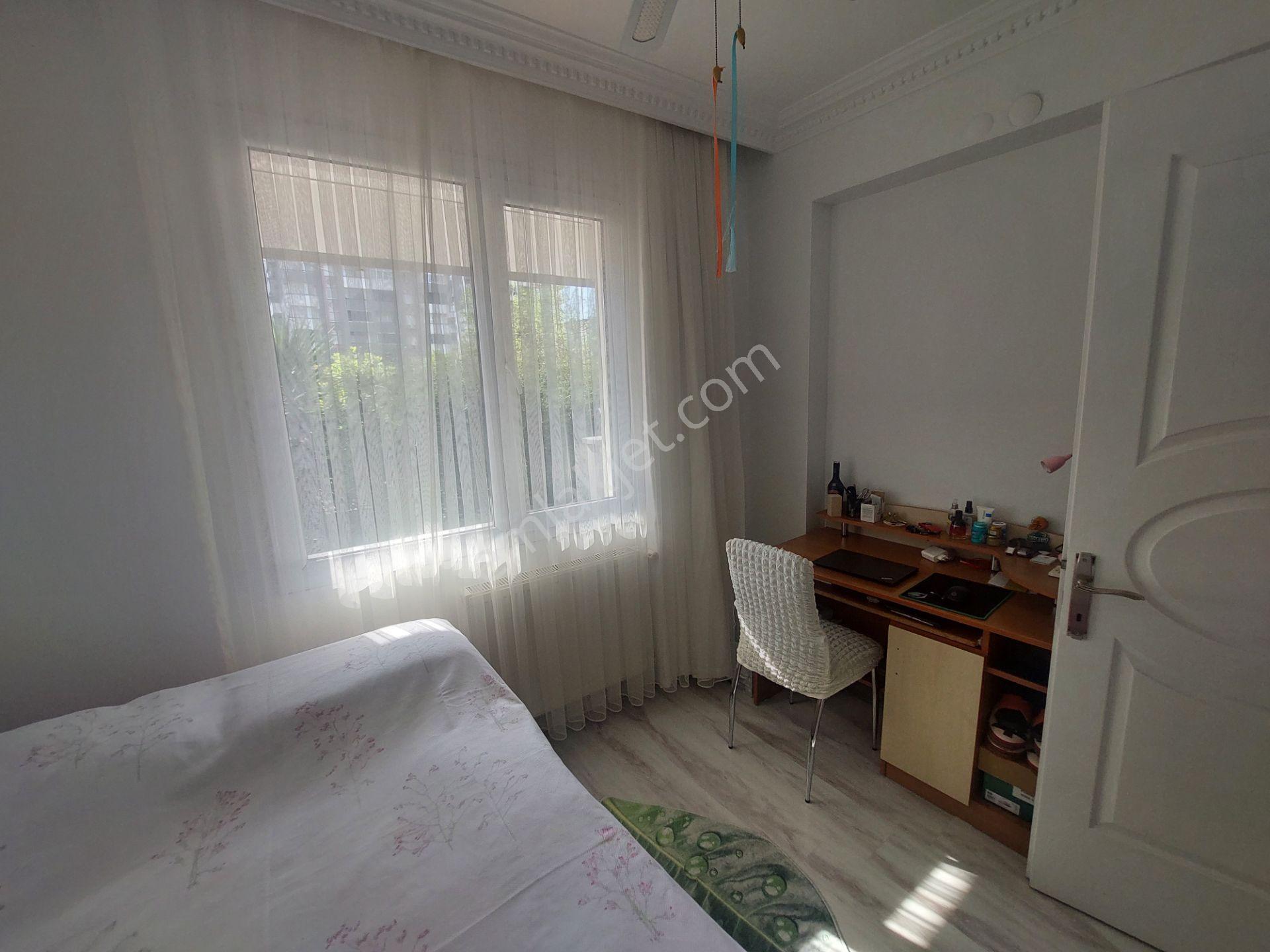 Buca Sınav Koleji Civarı Emsallerinden Geniş Lüks 200m2 4+1 - Görsel 8