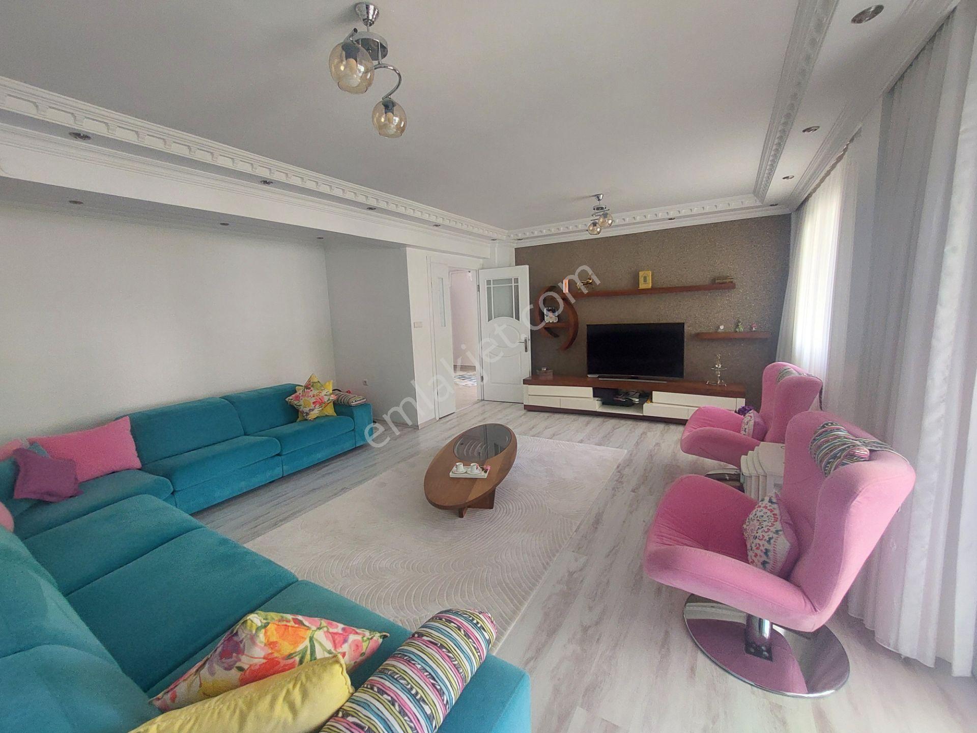 Buca Sınav Koleji Civarı Emsallerinden Geniş Lüks 200m2 4+1 - Görsel 12