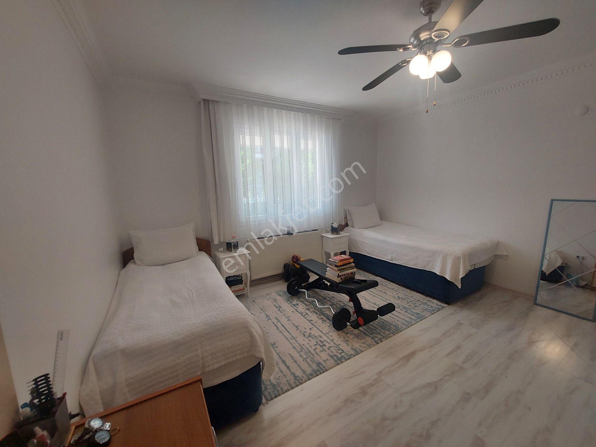 Buca Sınav Koleji Civarı Emsallerinden Geniş Lüks 200m2 4+1 - Görsel 24