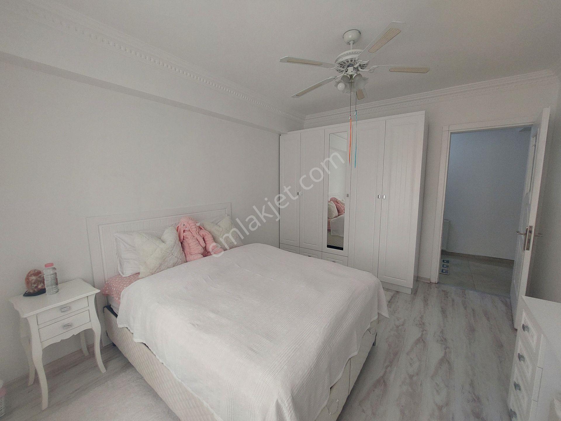 Buca Sınav Koleji Civarı Emsallerinden Geniş Lüks 200m2 4+1 - Görsel 20