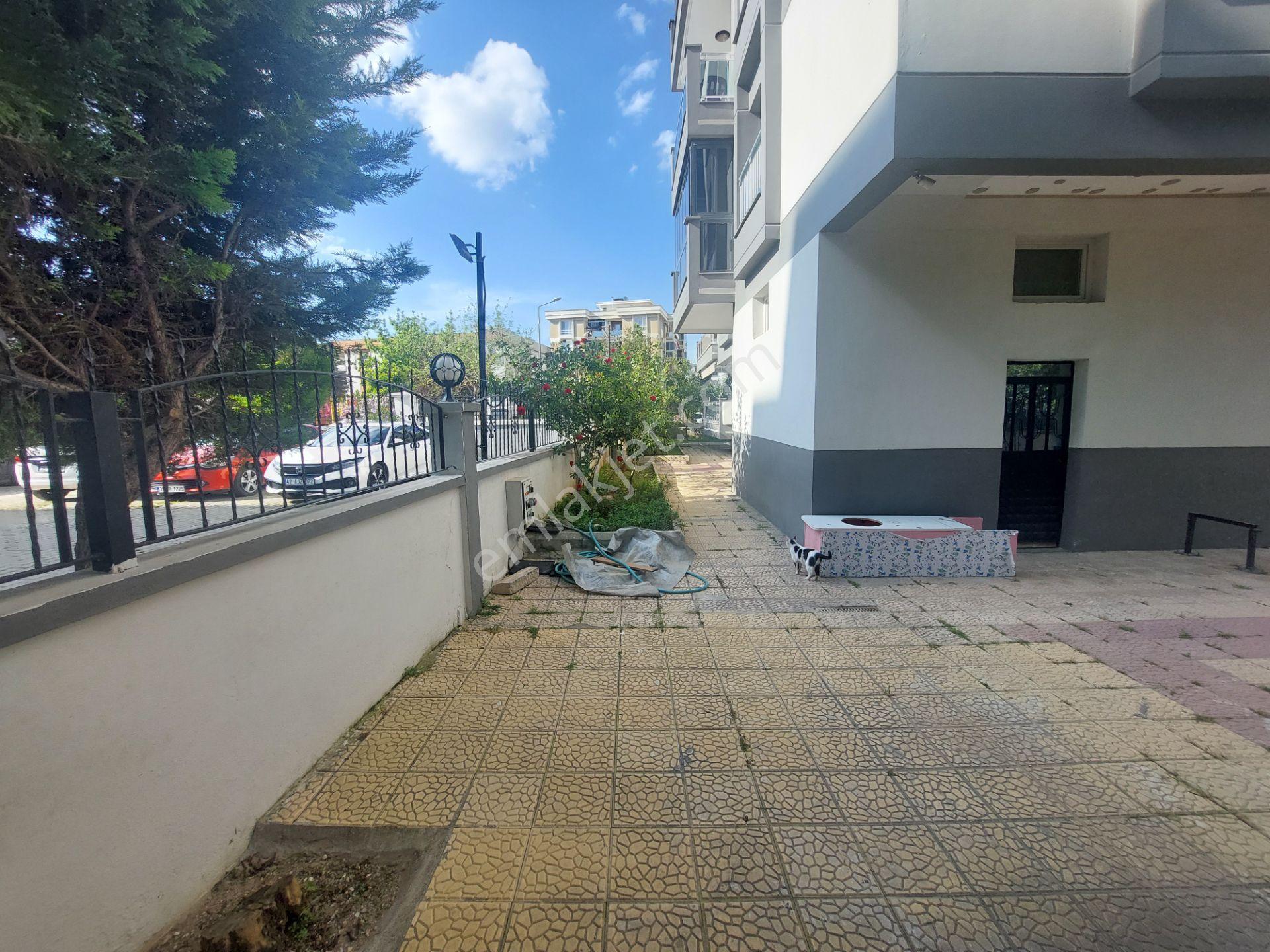 Buca Sınav Koleji Civarı Emsallerinden Geniş Lüks 200m2 4+1 - Görsel 34