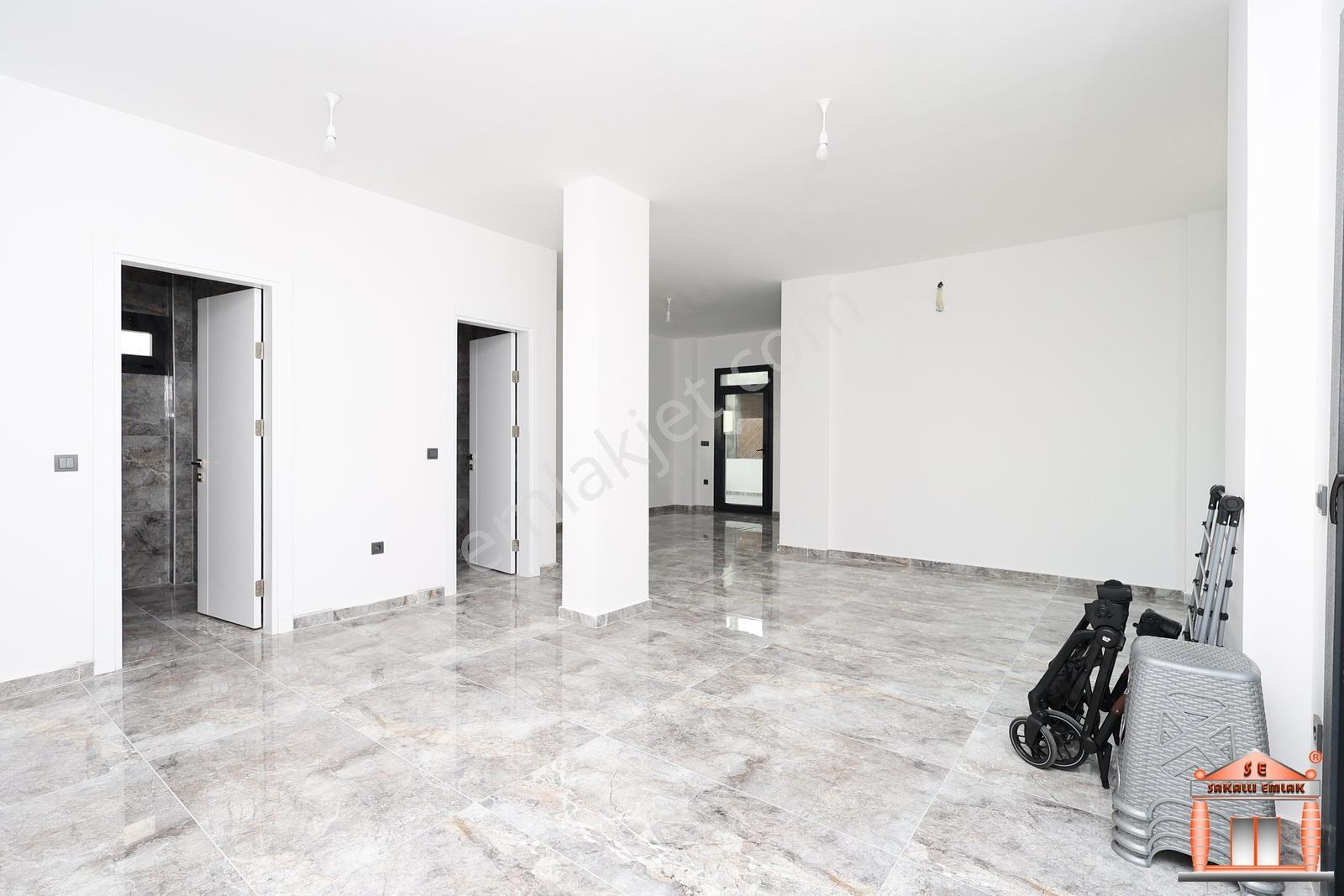S-a-k-a-l-l-ıdan Turgutreiste Anayola Yakın 165m2 Kiralık Dükkan - Görsel 25