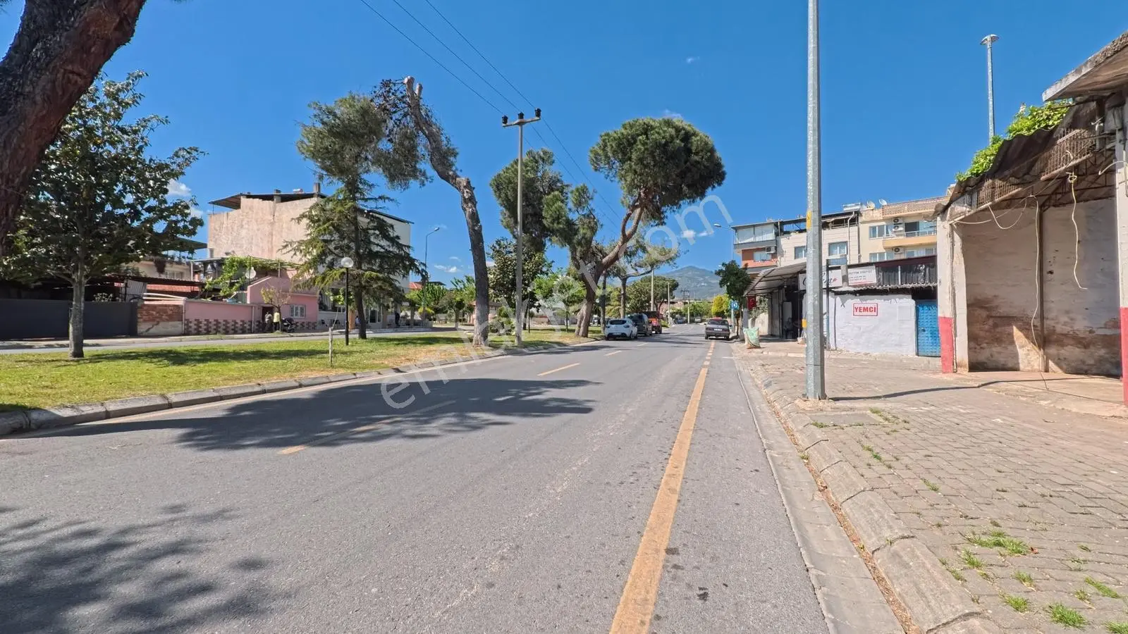 Kemer Cadde Üzeri Kiralık 130 M2 Dükkan - Görsel 2