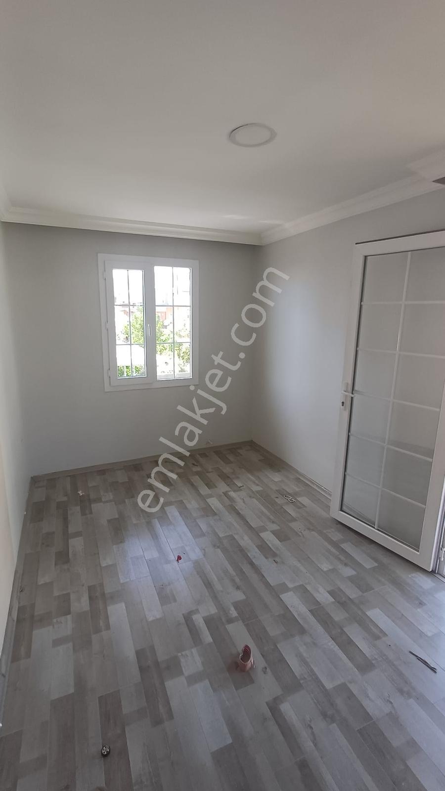 Bornova İnönü Mahallesinde İçi Yapılı 2+1 Kiralık Daire - Görsel 3