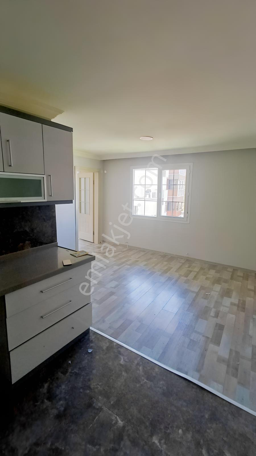 Bornova İnönü Mahallesinde İçi Yapılı 2+1 Kiralık Daire - Görsel 12