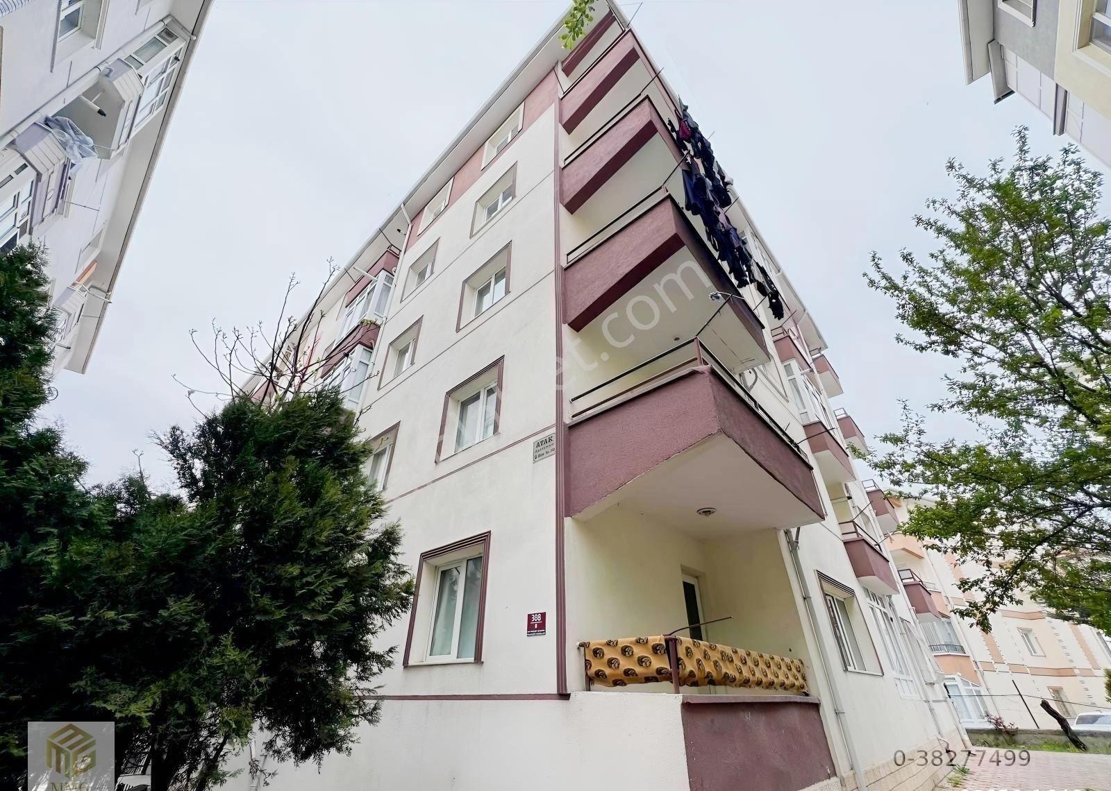 Mmg'den Ahi Mesut Caddesinde 3+1 3.ara Katta Bakımlı Ferah Daire - Görsel 33
