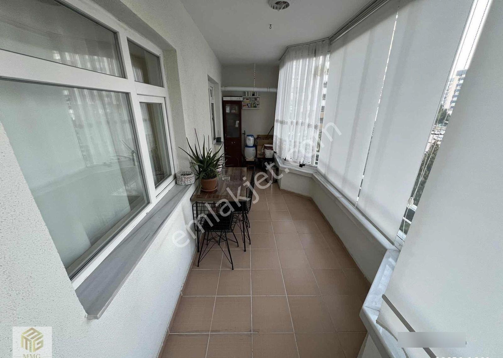 Ata Mah.'de Site İçerisinde Cadde Üzeri Manzaralı Ara Kat Daire - Görsel 26
