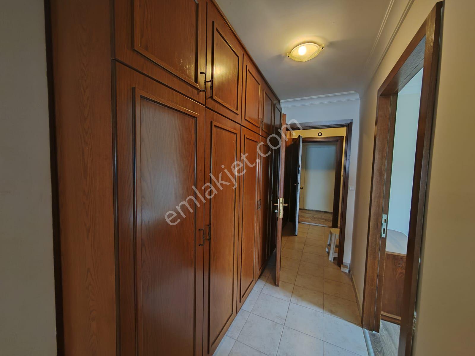 Kuşadası Merkez'de Dublex Kiralık Yalı Dairesi - Görsel 25