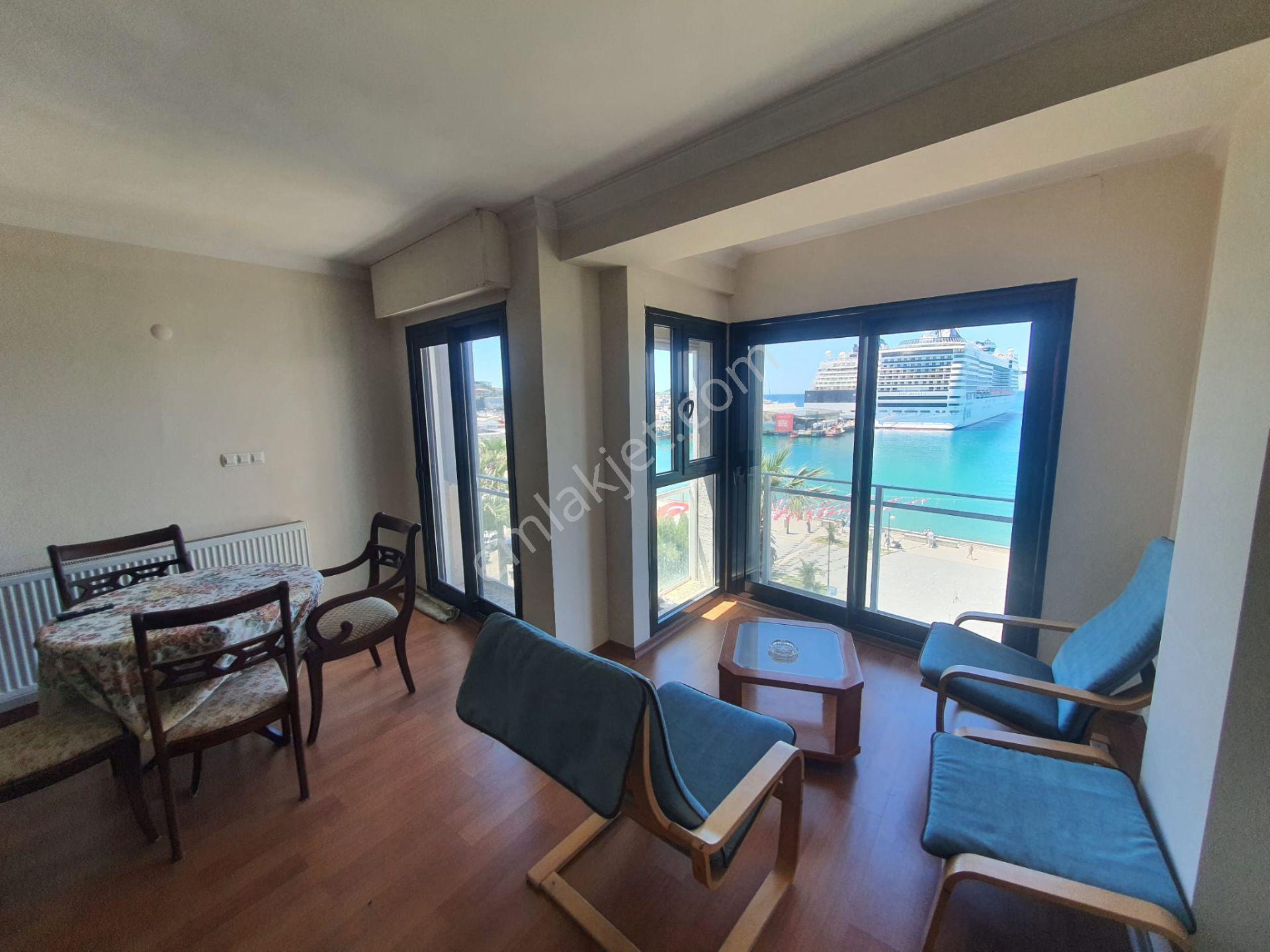Kuşadası Merkez'de Dublex Kiralık Yalı Dairesi - Görsel 27