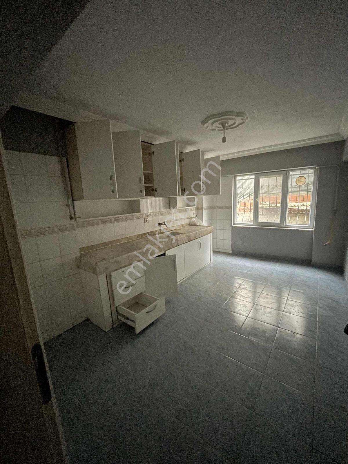 Maltepe Mah Bahçe Kullanımlı Kiralık 3+1 Daire - Görsel 3
