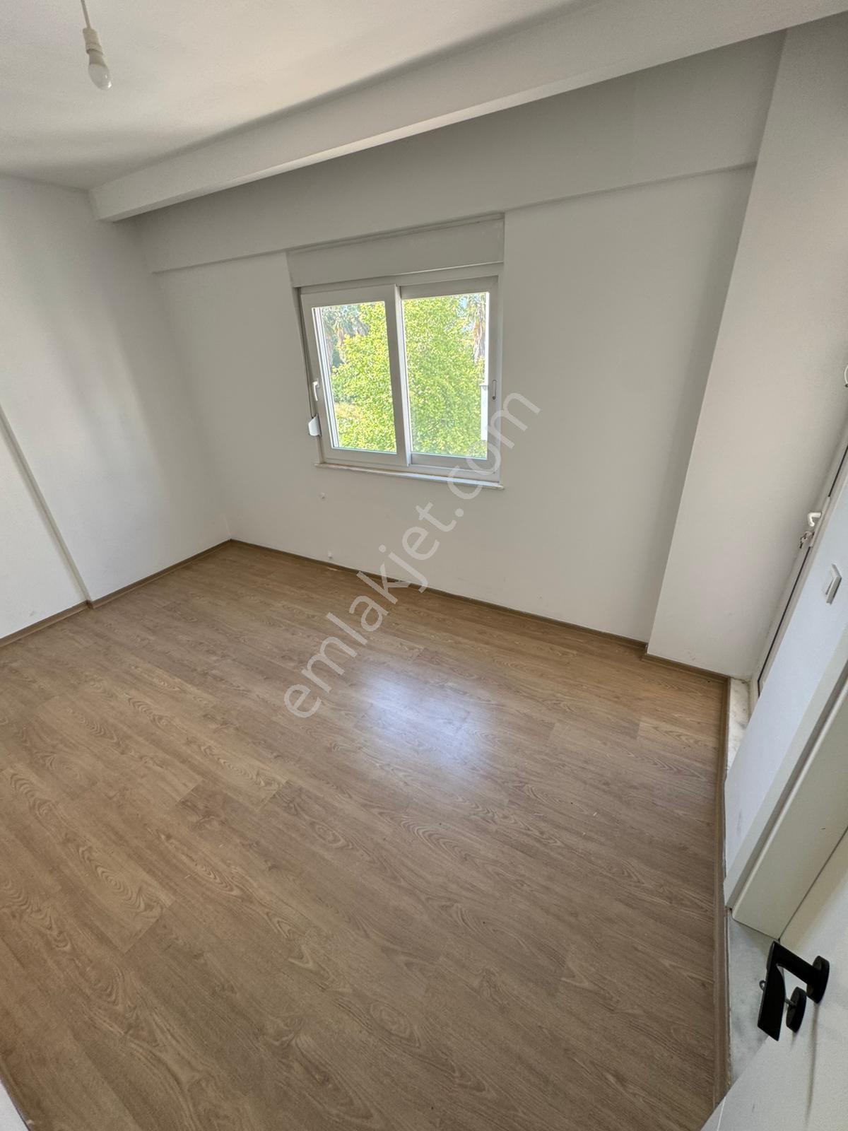 Gökhan Gökdemir'den Ebeveny Banyolu 2+1 Kiralık Daire - Görsel 13
