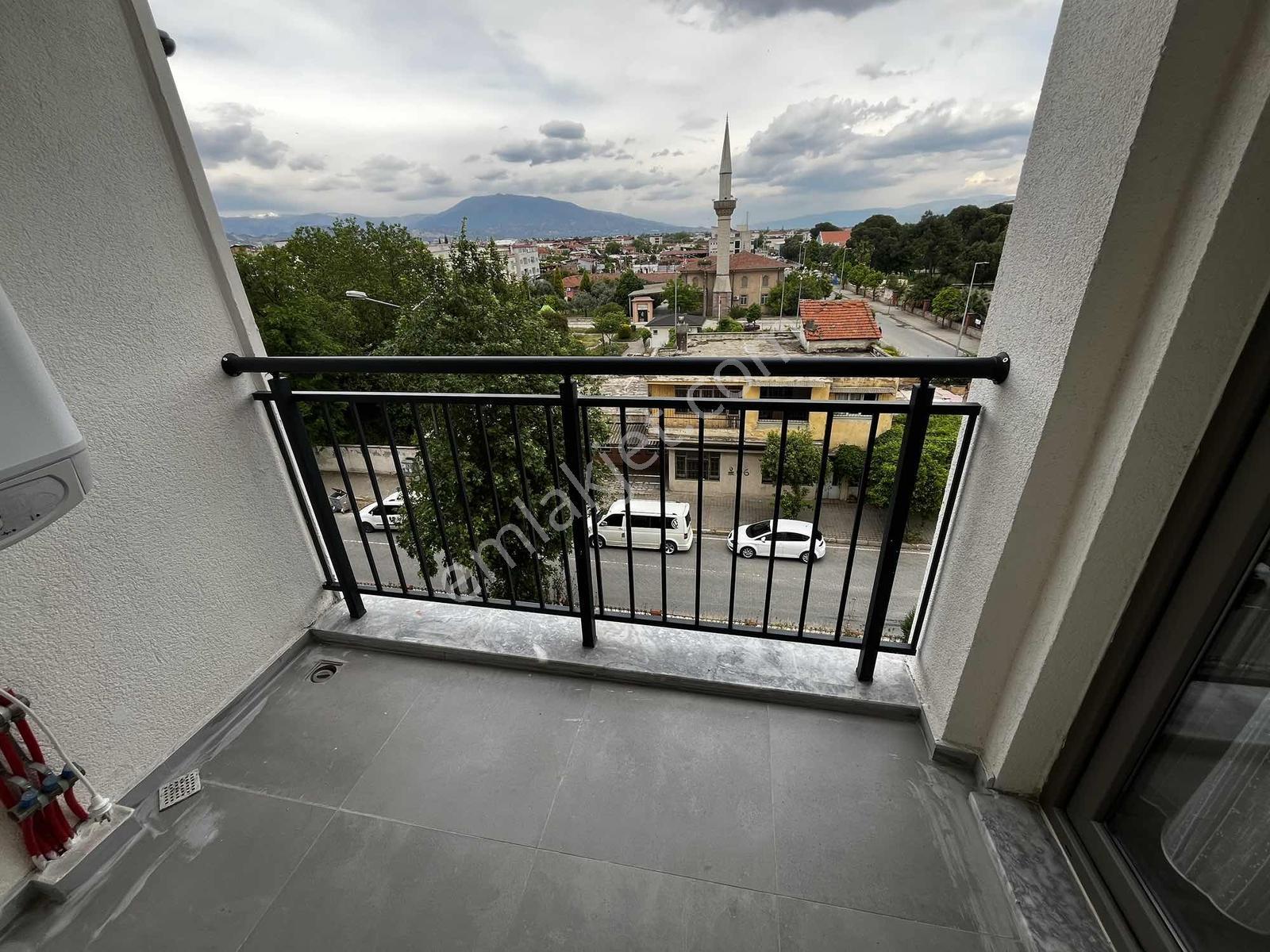 Hürriyet Cd. Üzerinde 1+1 Full Eşyalı Sıfır Daire - Görsel 14