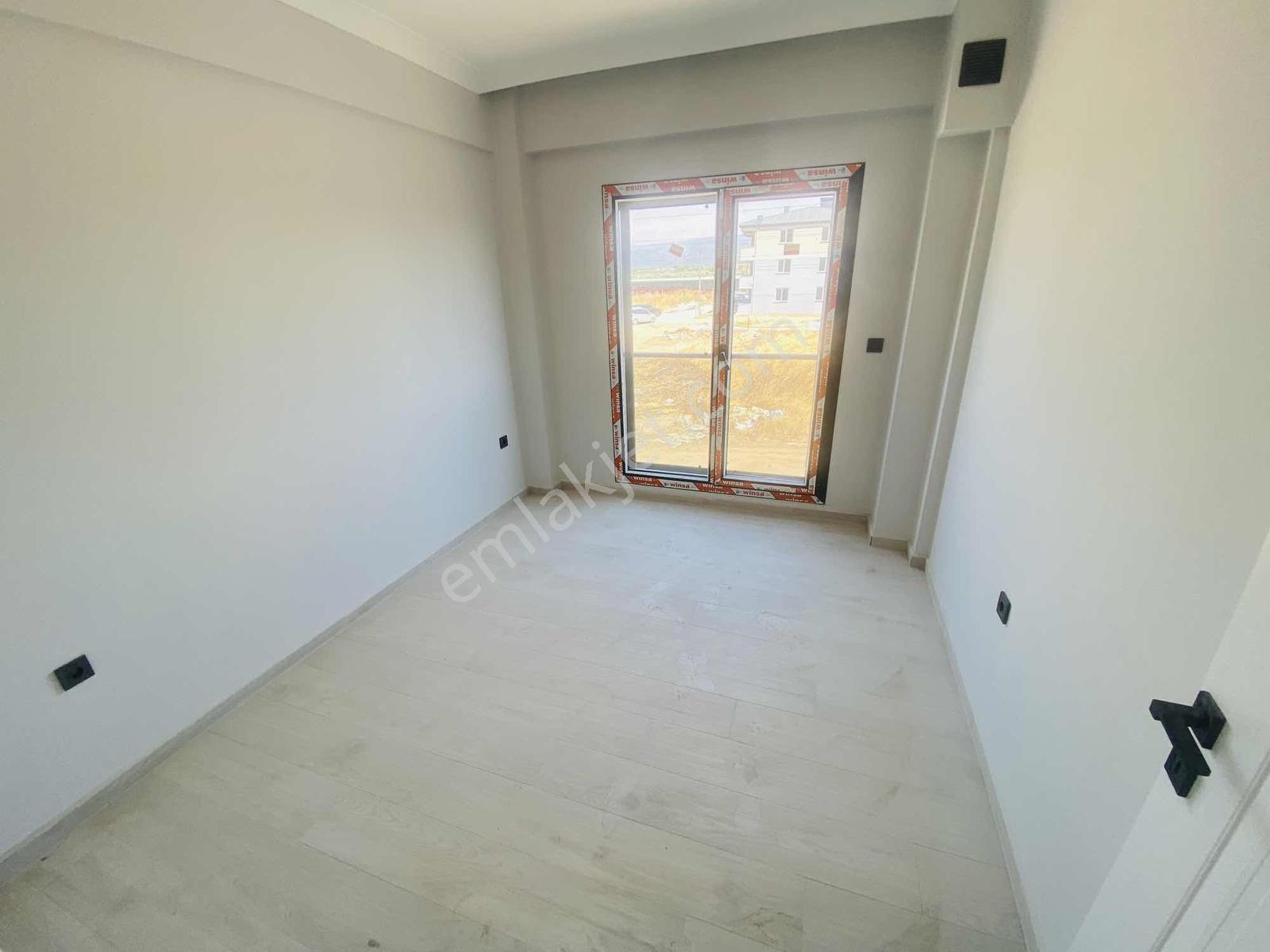 Prestijden Ultra Lüxs Geniş Balkonlu Ara Kat Sıfır 1+1. Daire - Görsel 6
