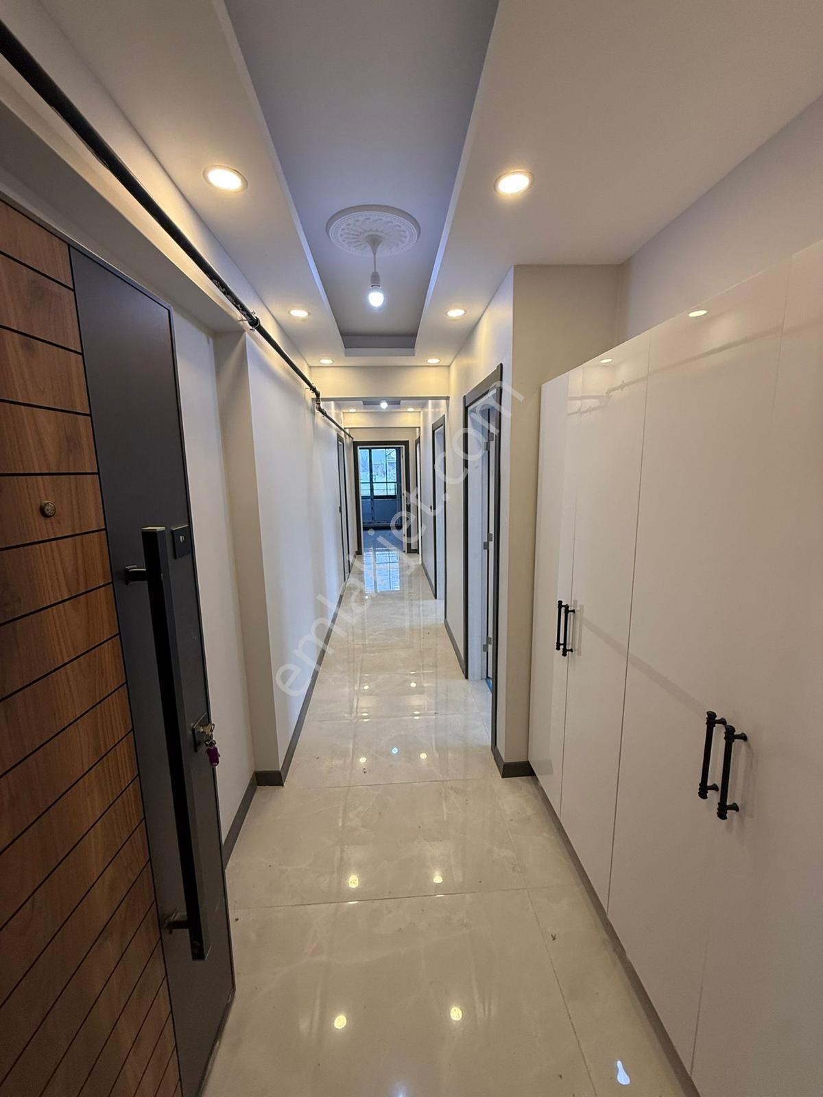 Kemalpaşa Mah'de Yüksek Giriş Kat 2+1 95 M² Daire Balkonlu - Görsel 6