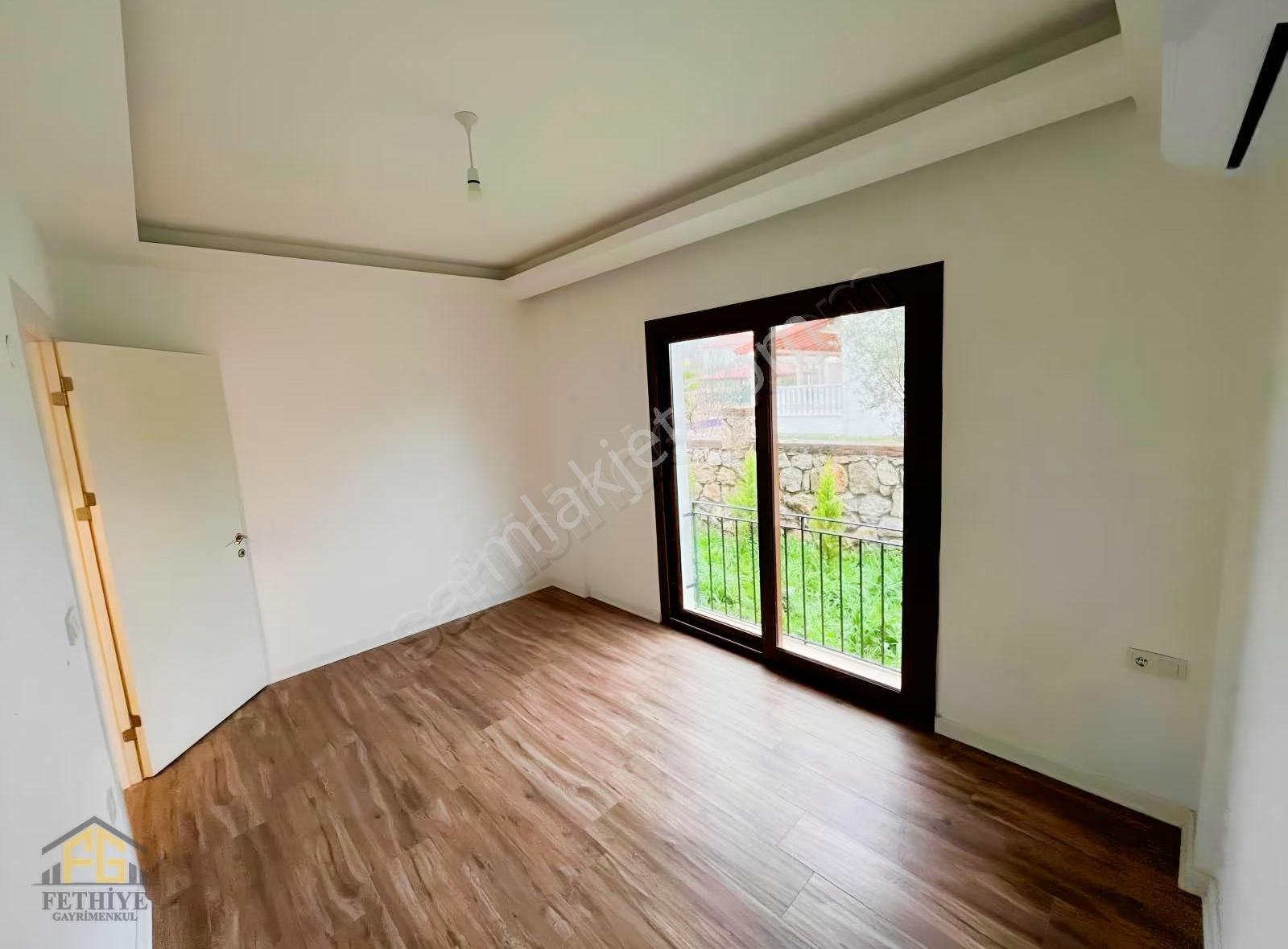Yeşilüzümlüde Kiralık 4+1 Müstakil Eşyasız Villa - Görsel 12