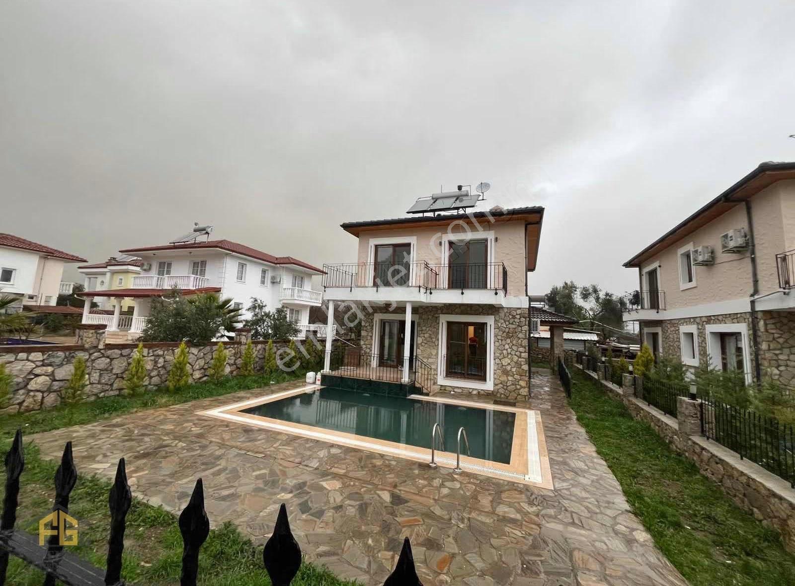 Yeşilüzümlüde Kiralık 4+1 Müstakil Eşyasız Villa - Görsel 19