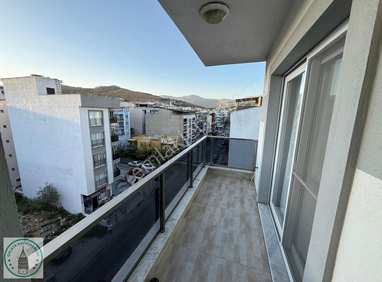 Galata,dan Söke Çeltikçi Mah,de 200 M² Dubleks 5+1 Daire - Görsel 13