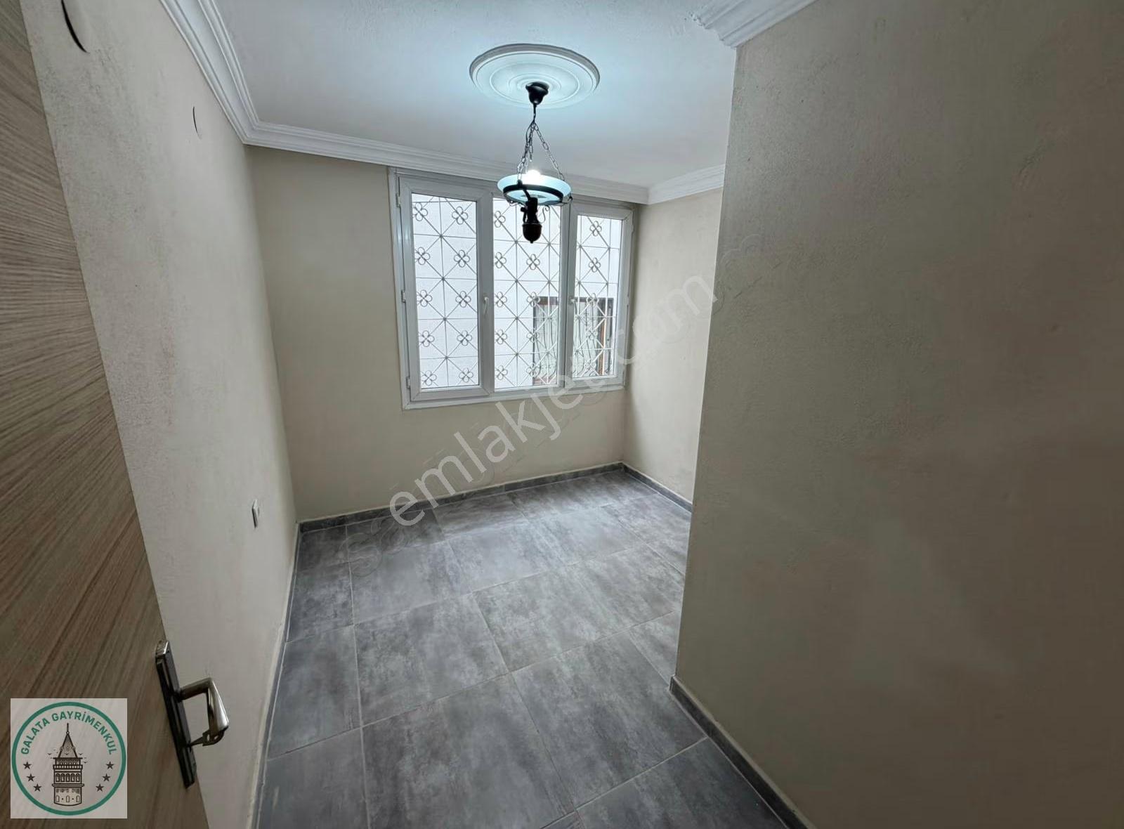 Galata,dan Söke Konak Mah,de 108 M² 3+1 Müstakil 2 Katlı Ev - Görsel 16