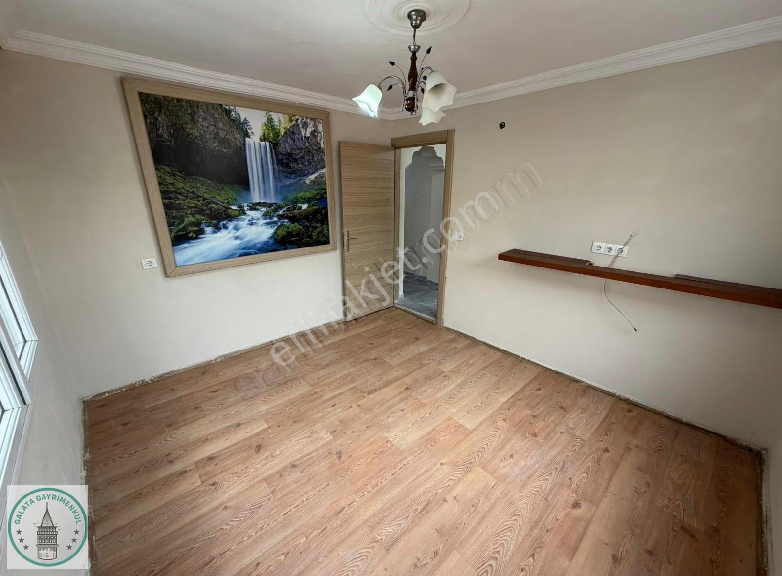 Galata,dan Söke Konak Mah,de 108 M² 3+1 Müstakil 2 Katlı Ev - Görsel 19